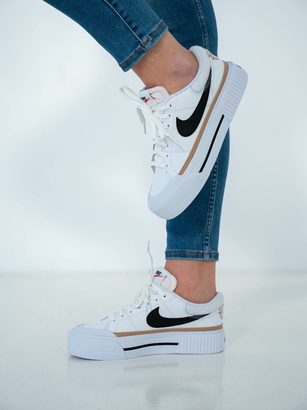 Nike Court Legacy Lift White / Hemp / Team Orange