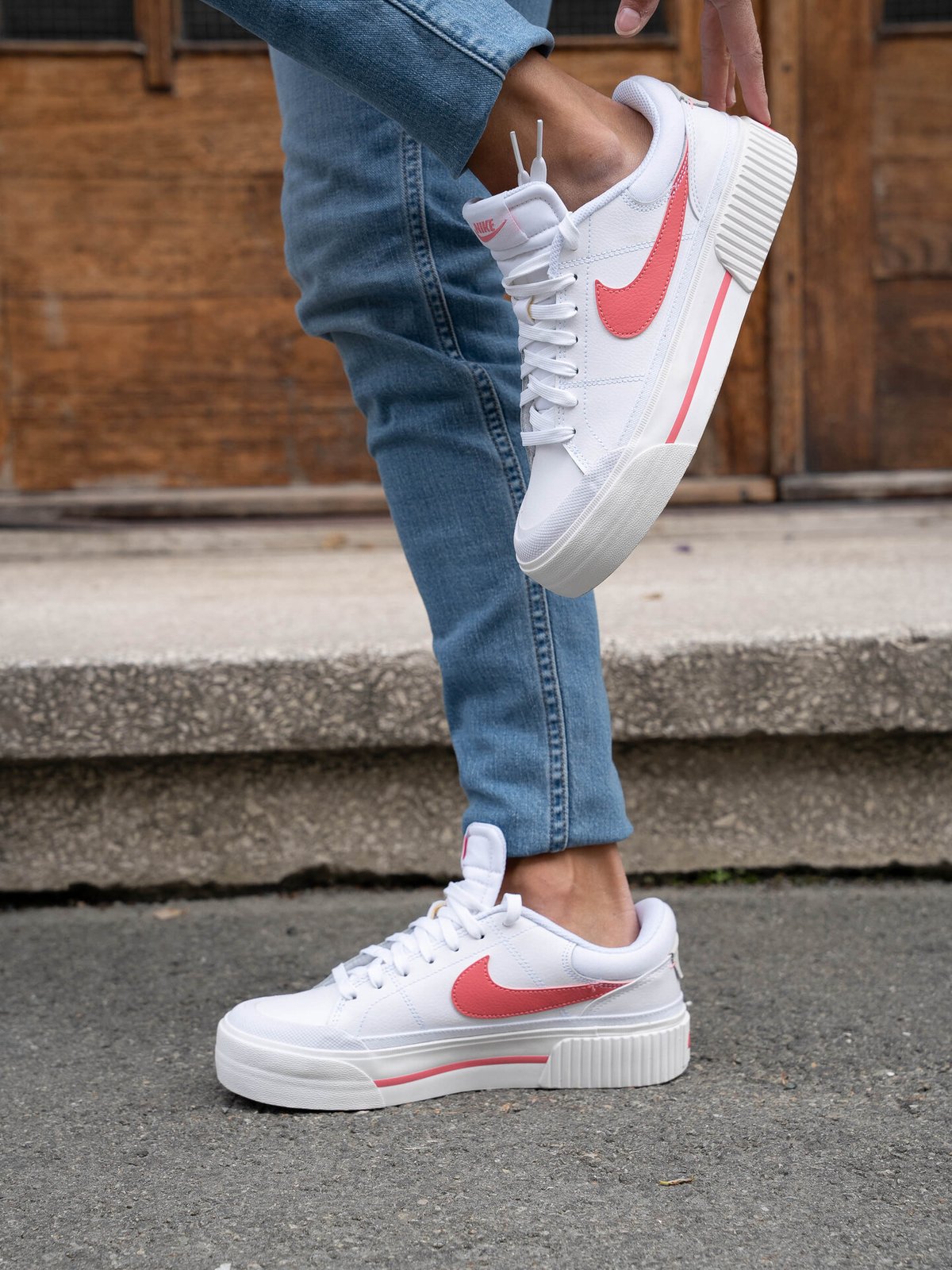 Nike Court Legacy Lift Summit White / Coral Chalk / Sea Coral