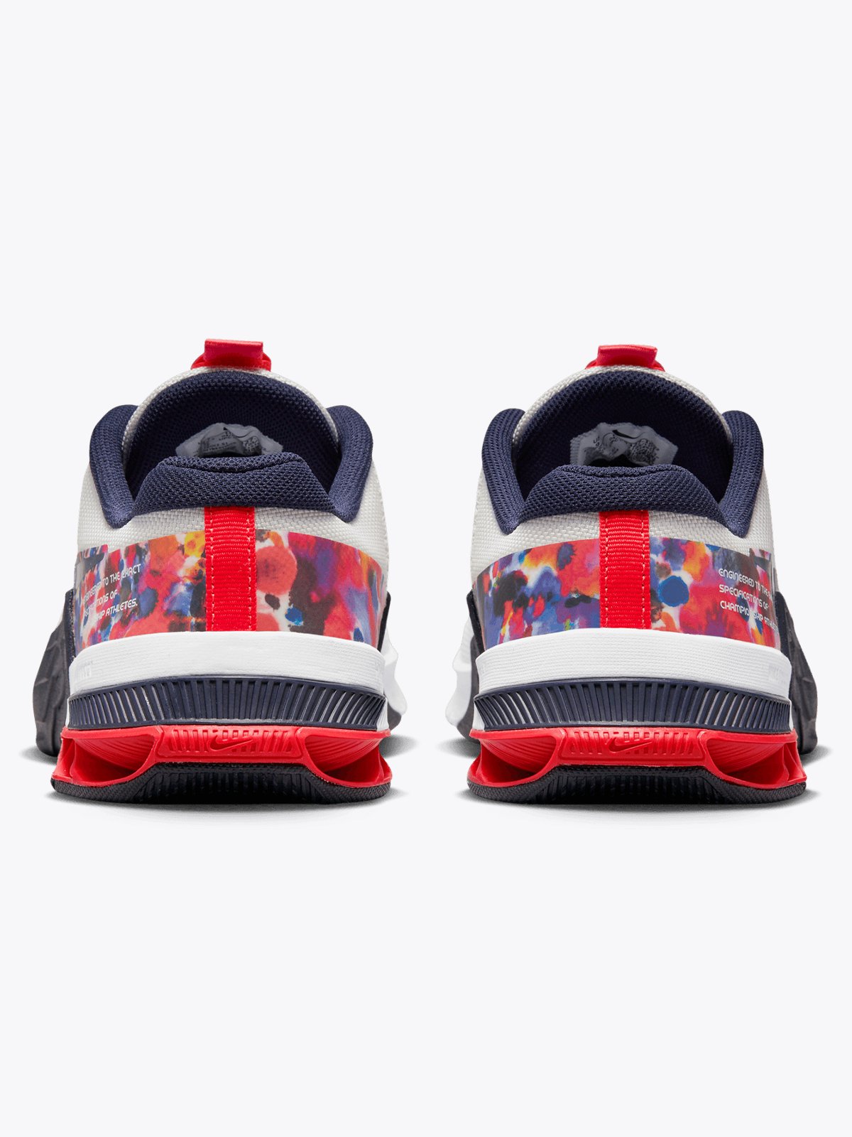 Nike Metcon 8 Summit White/Hyper Pink/Bright Crimson/Blackened Blue