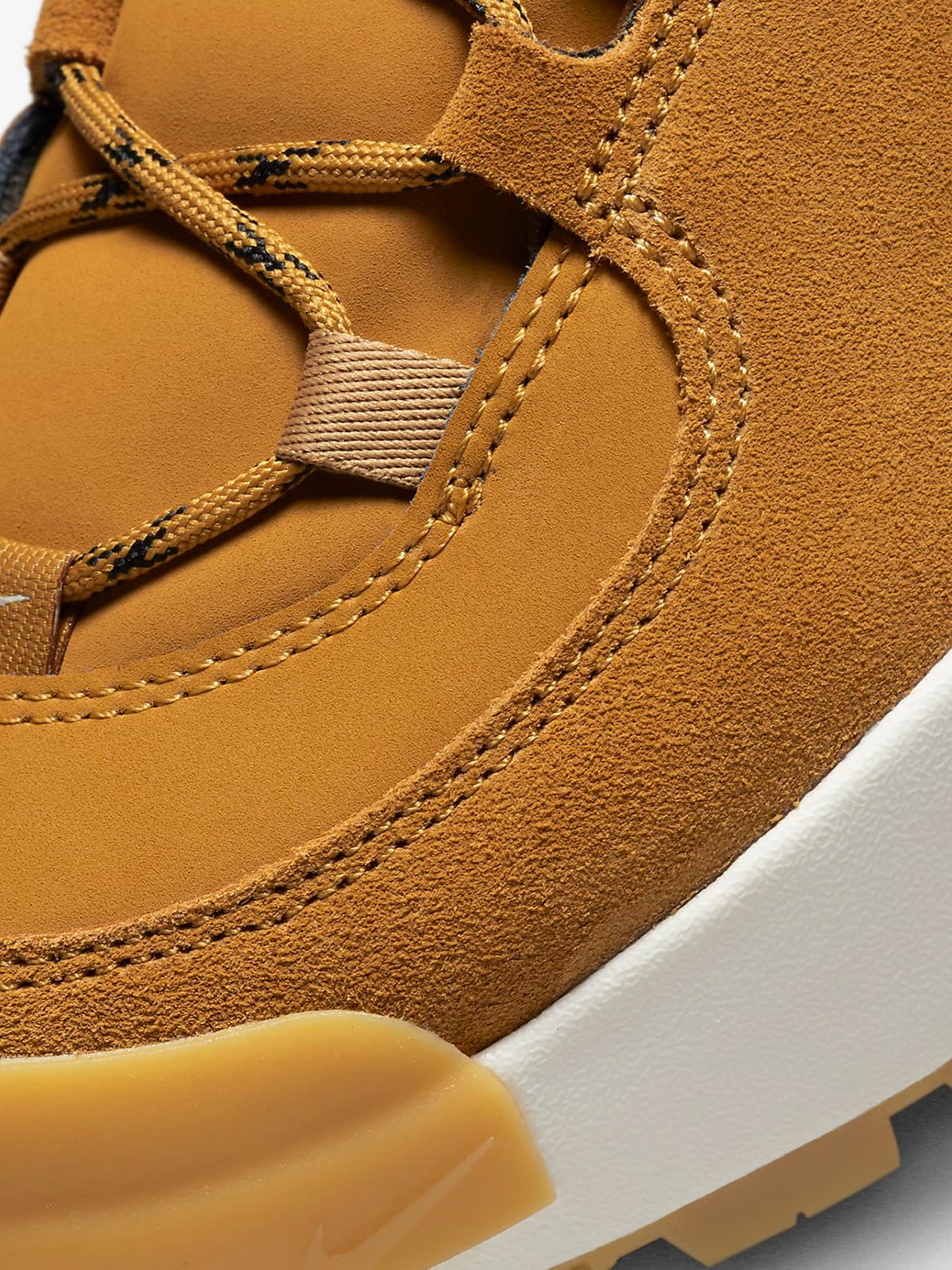 Nike City Classic Wheat/Black/Gum Light Brown/Sail