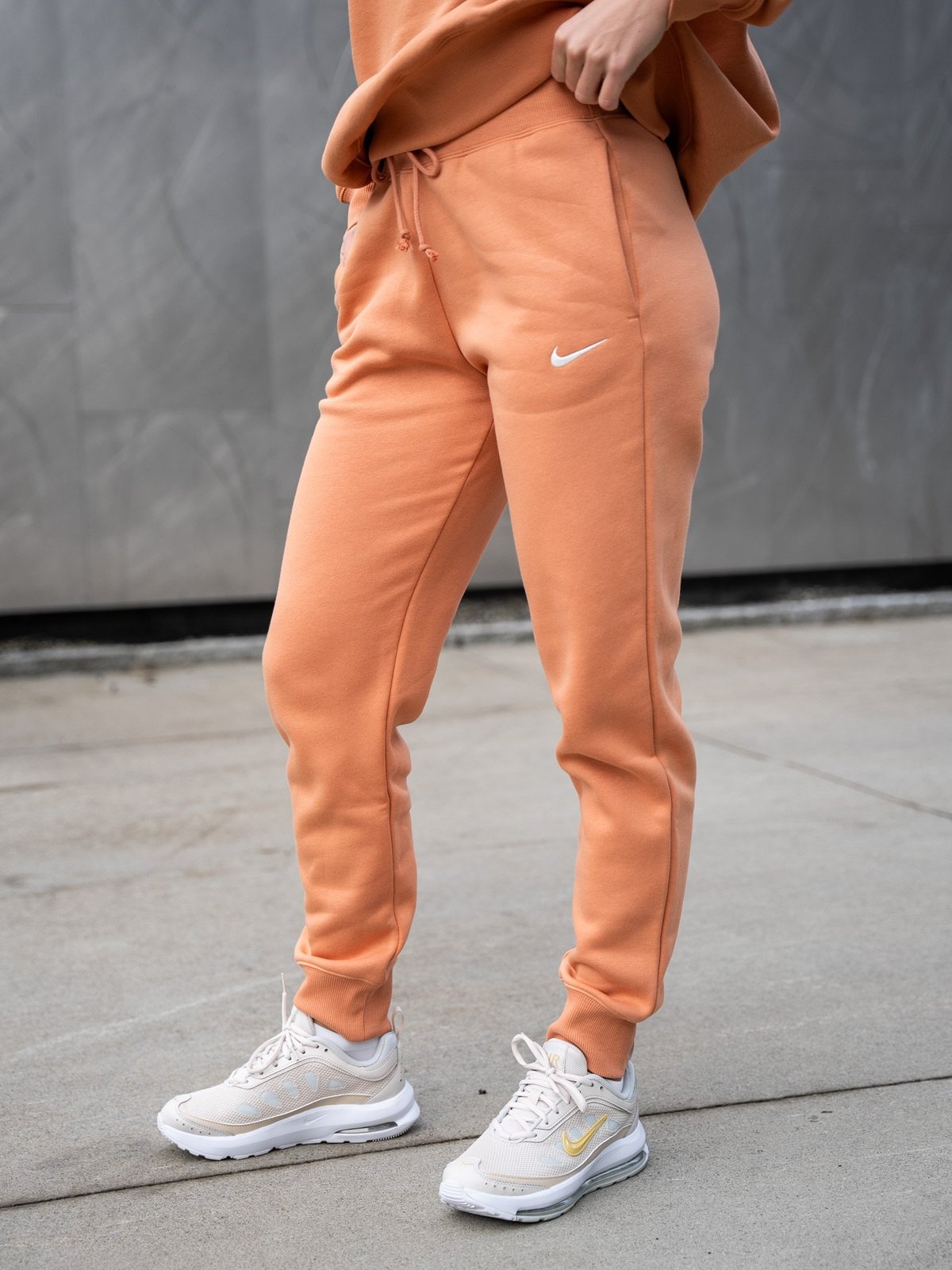 Nike Phoenix High Waist Pant Amber brown/blanc cassé