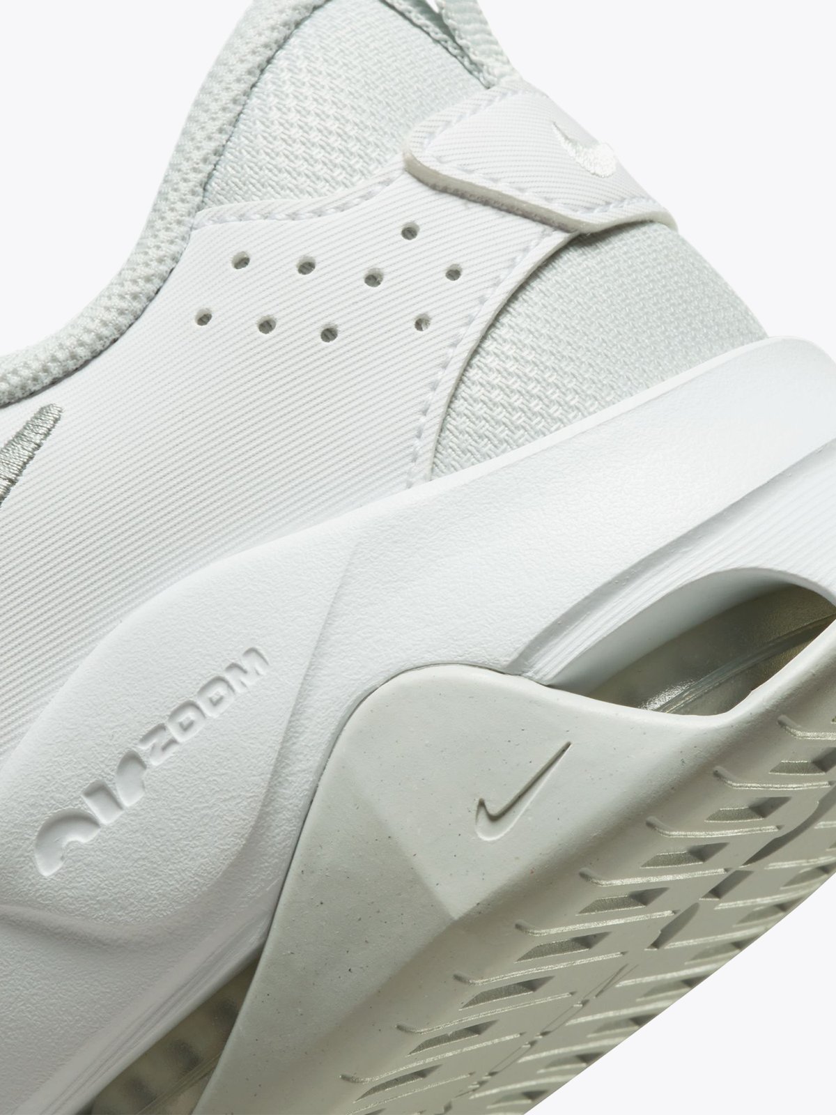Nike Zoom Bella 6 Hvit