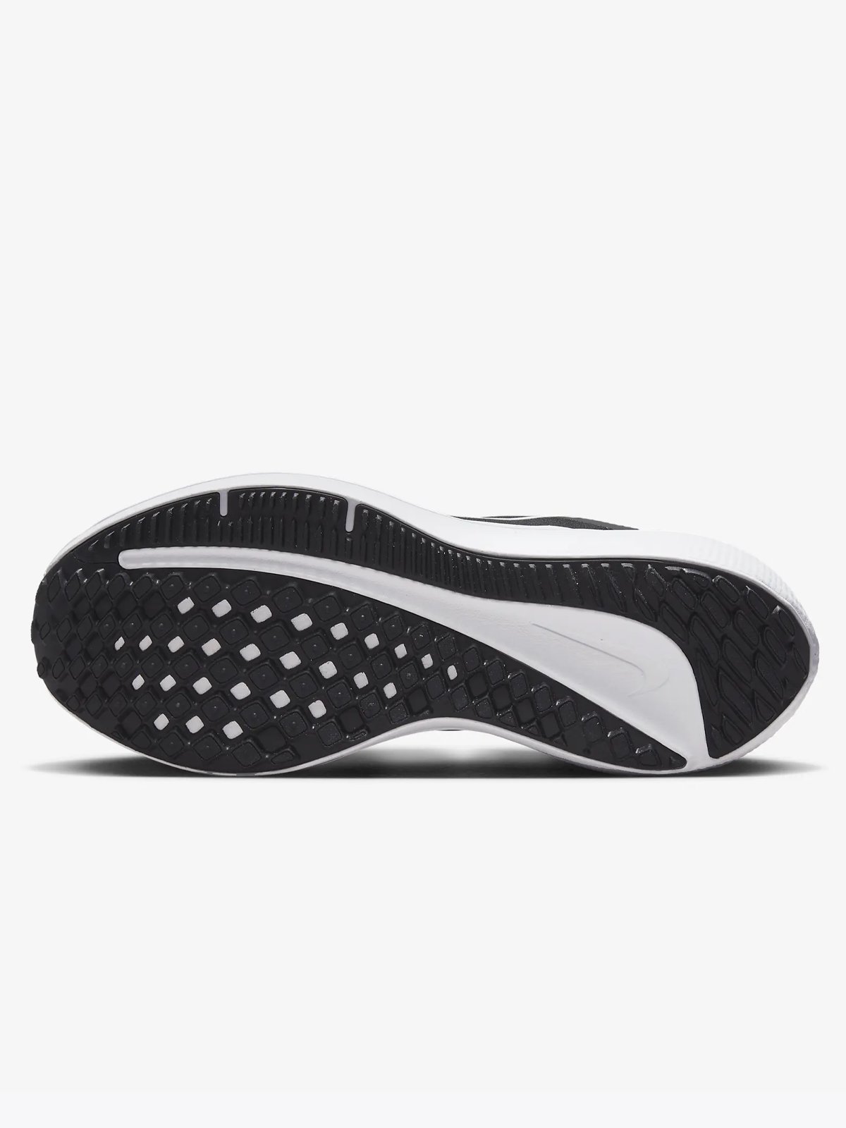Nike Winflo 10 Black / White