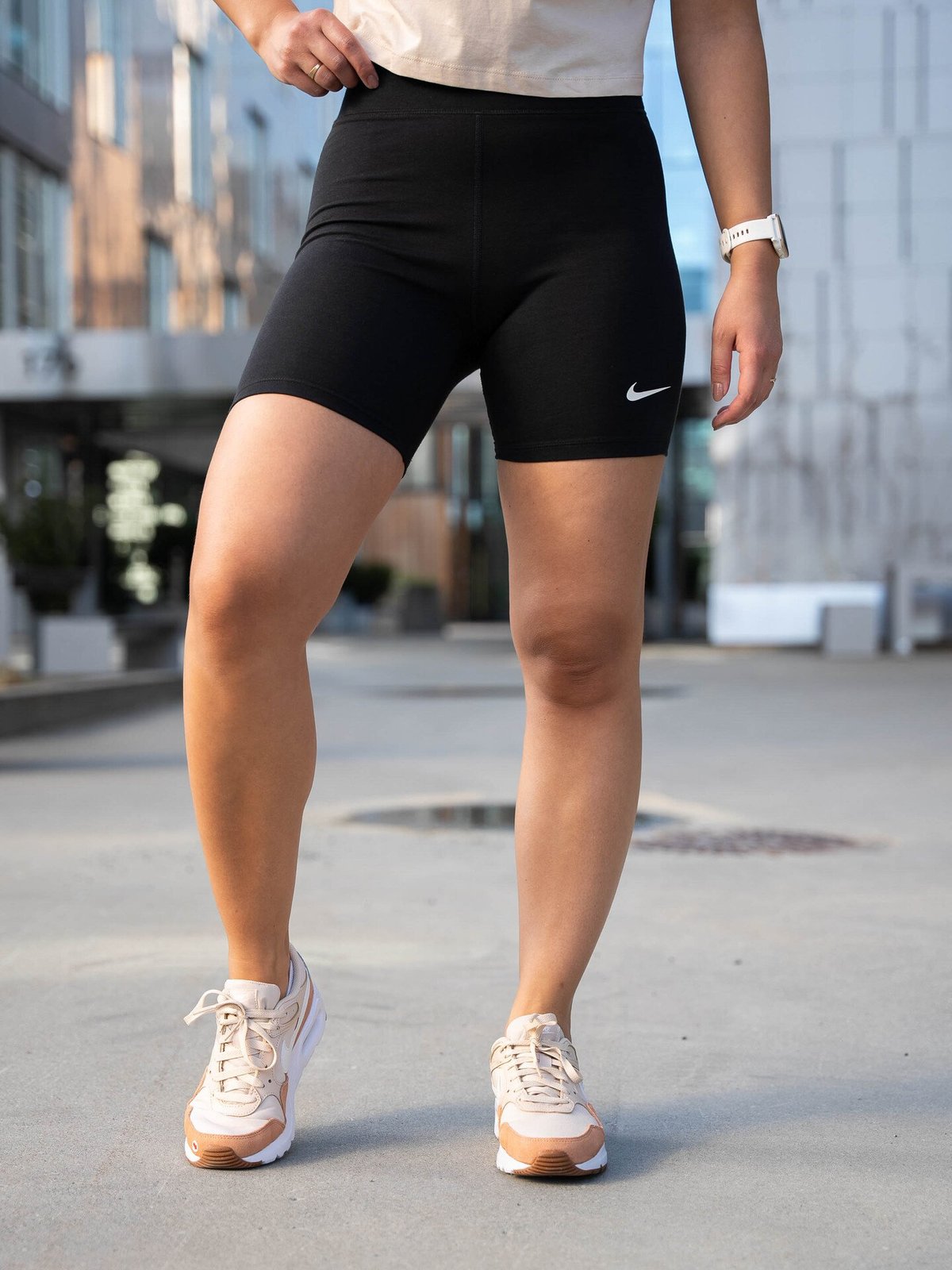 Nike Classic High-Rise 8" Shorts Black / Sail