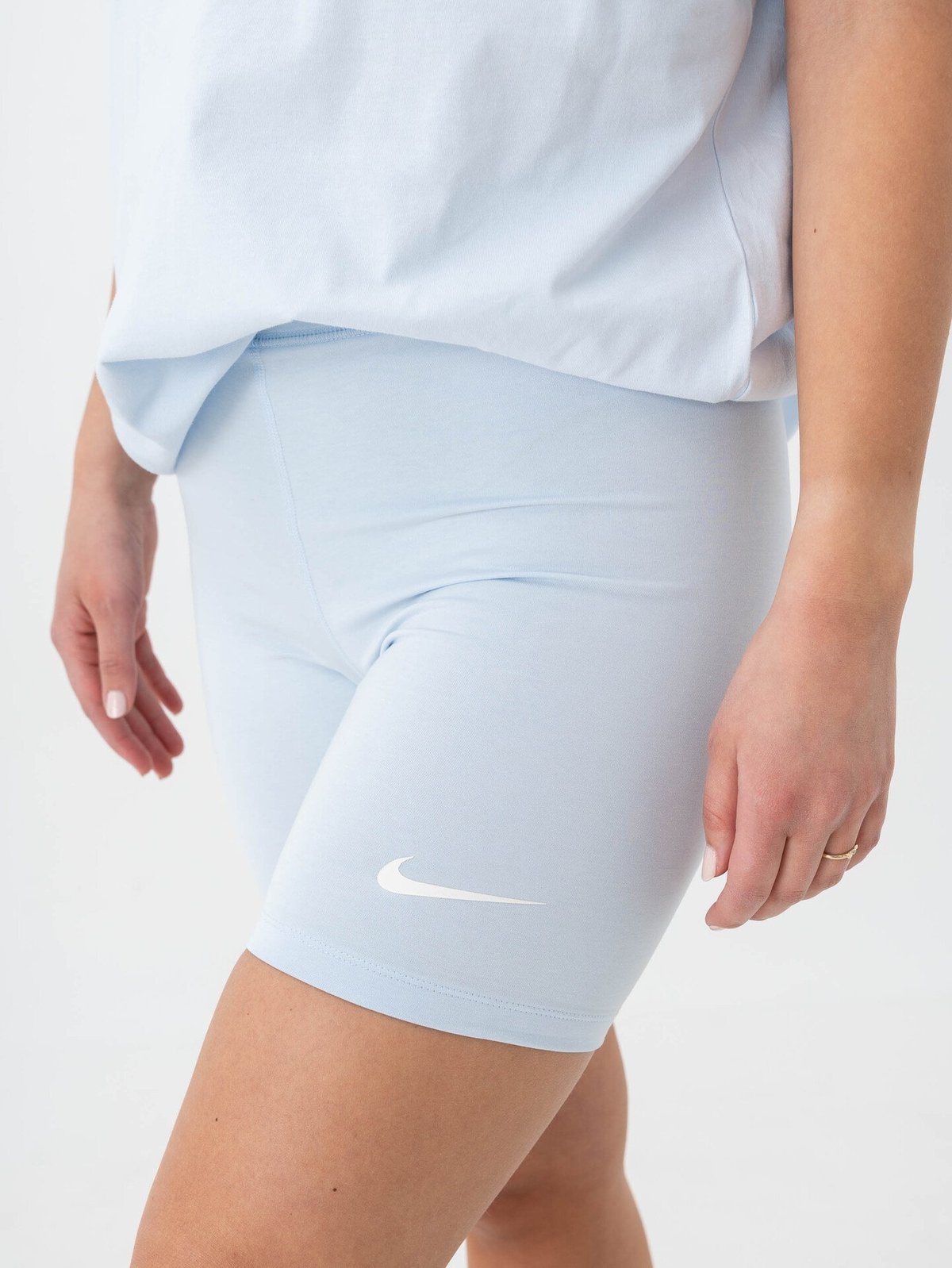Nike Classic High-Rise 8" Shorts Blue Tint / Sail
