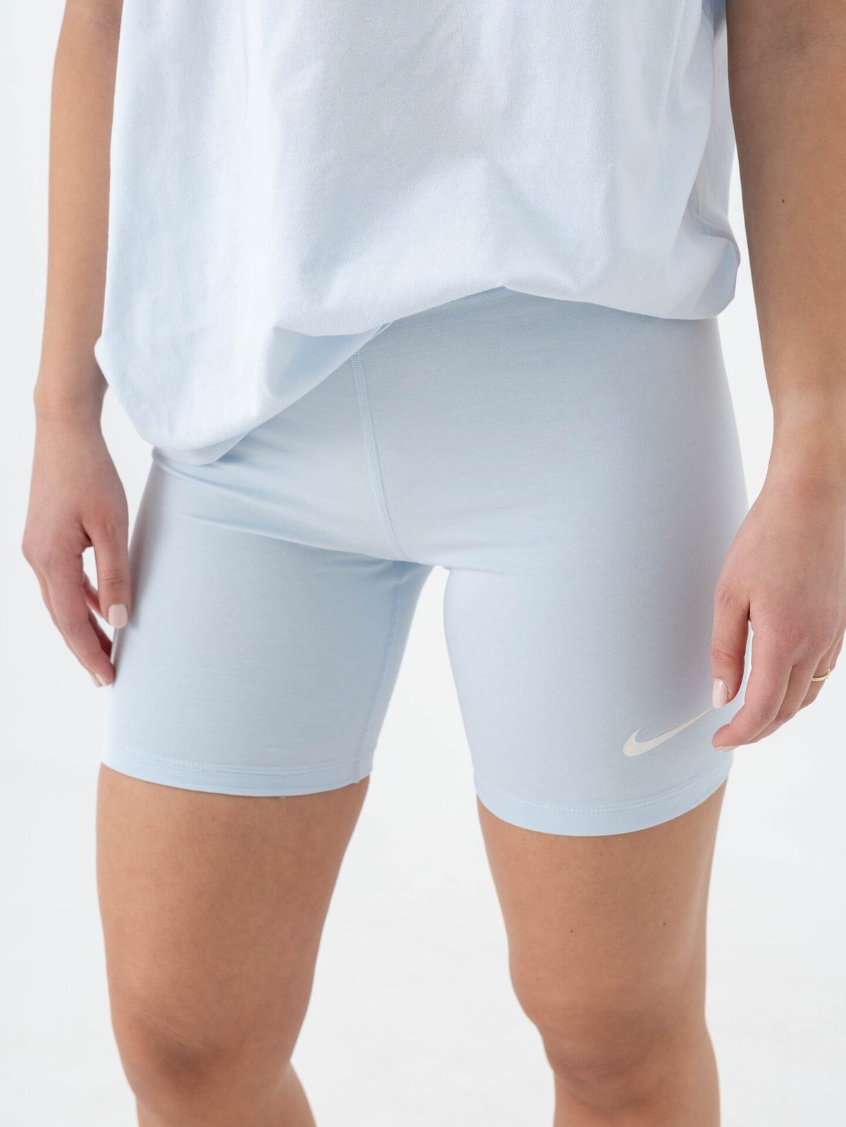 Nike Classic High-Rise 8" Shorts Blue Tint / Sail