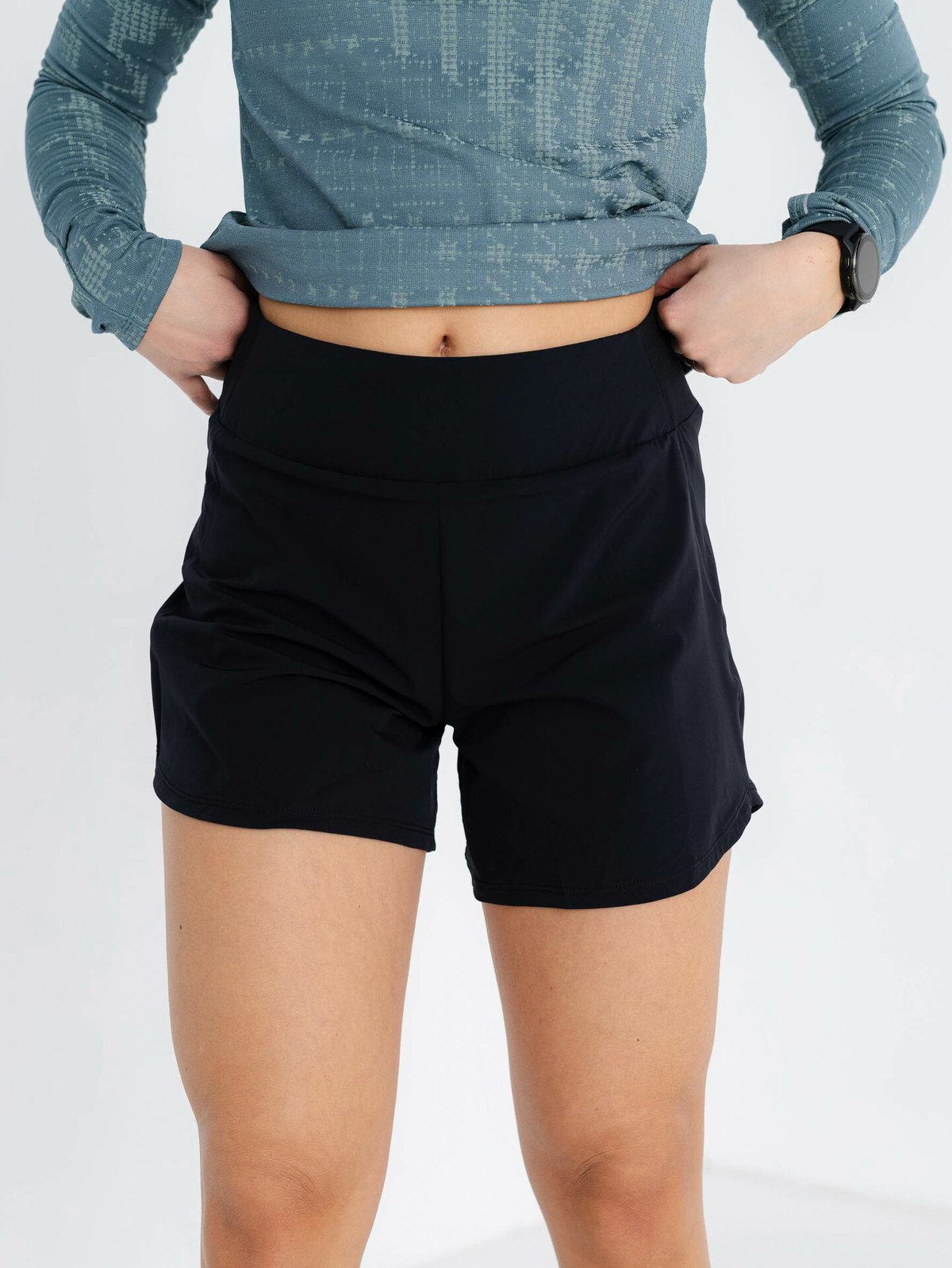 Nike Bliss Dri-Fit Mid-Rise 5In Shorts Black