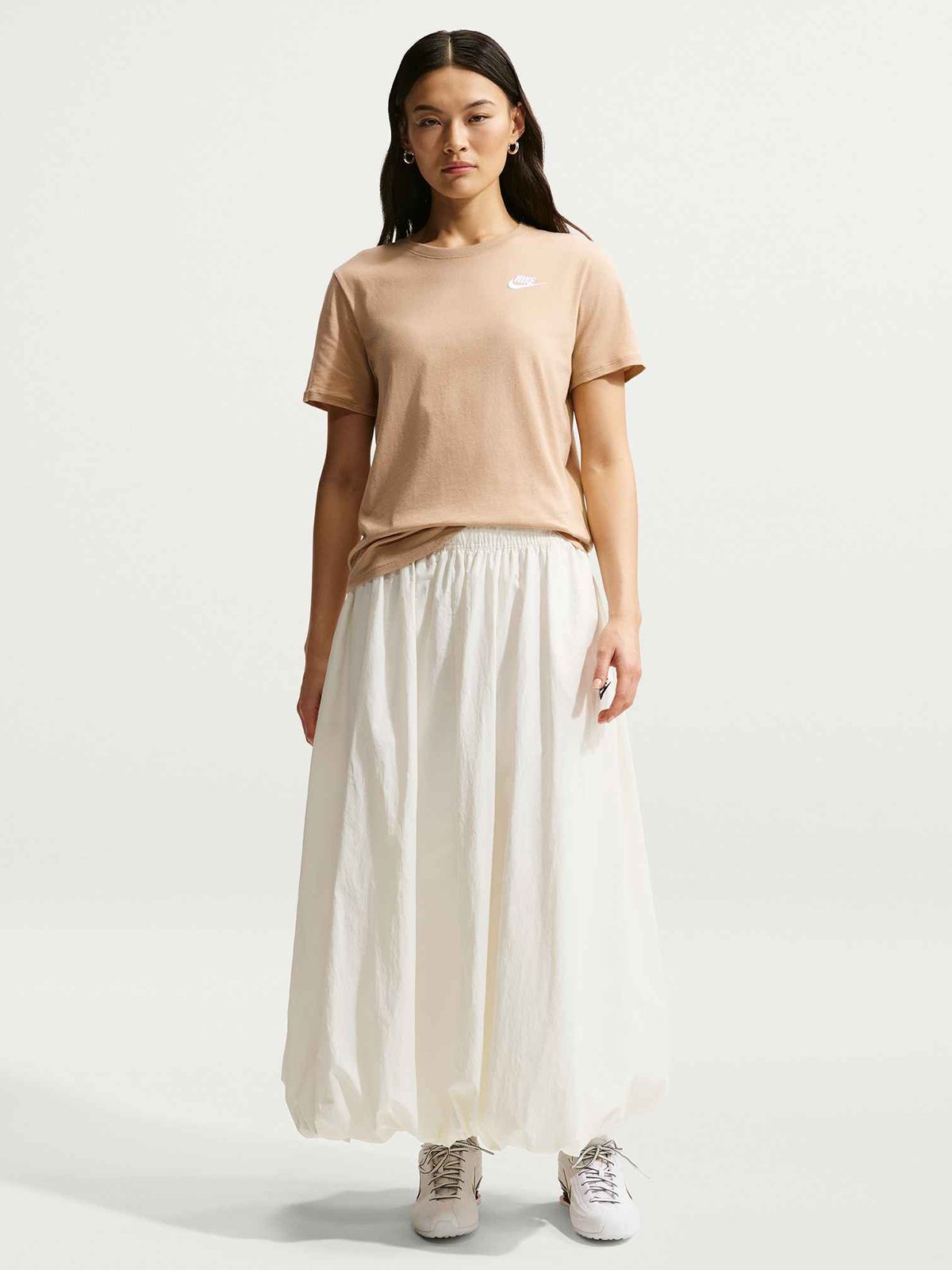 Nike Sportswear Club Tee Linen / WHite