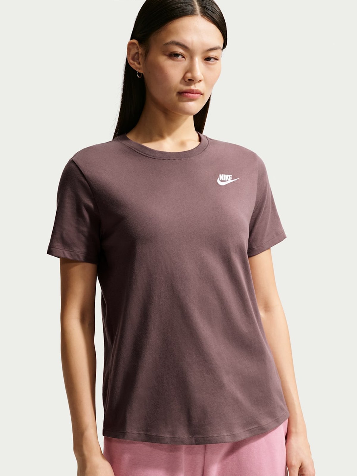Nike Sportswear Club Tee Tatto / Hvit