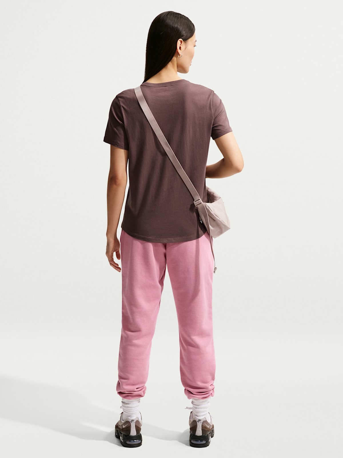 Nike Sportswear Club Tee Tatto / Hvit