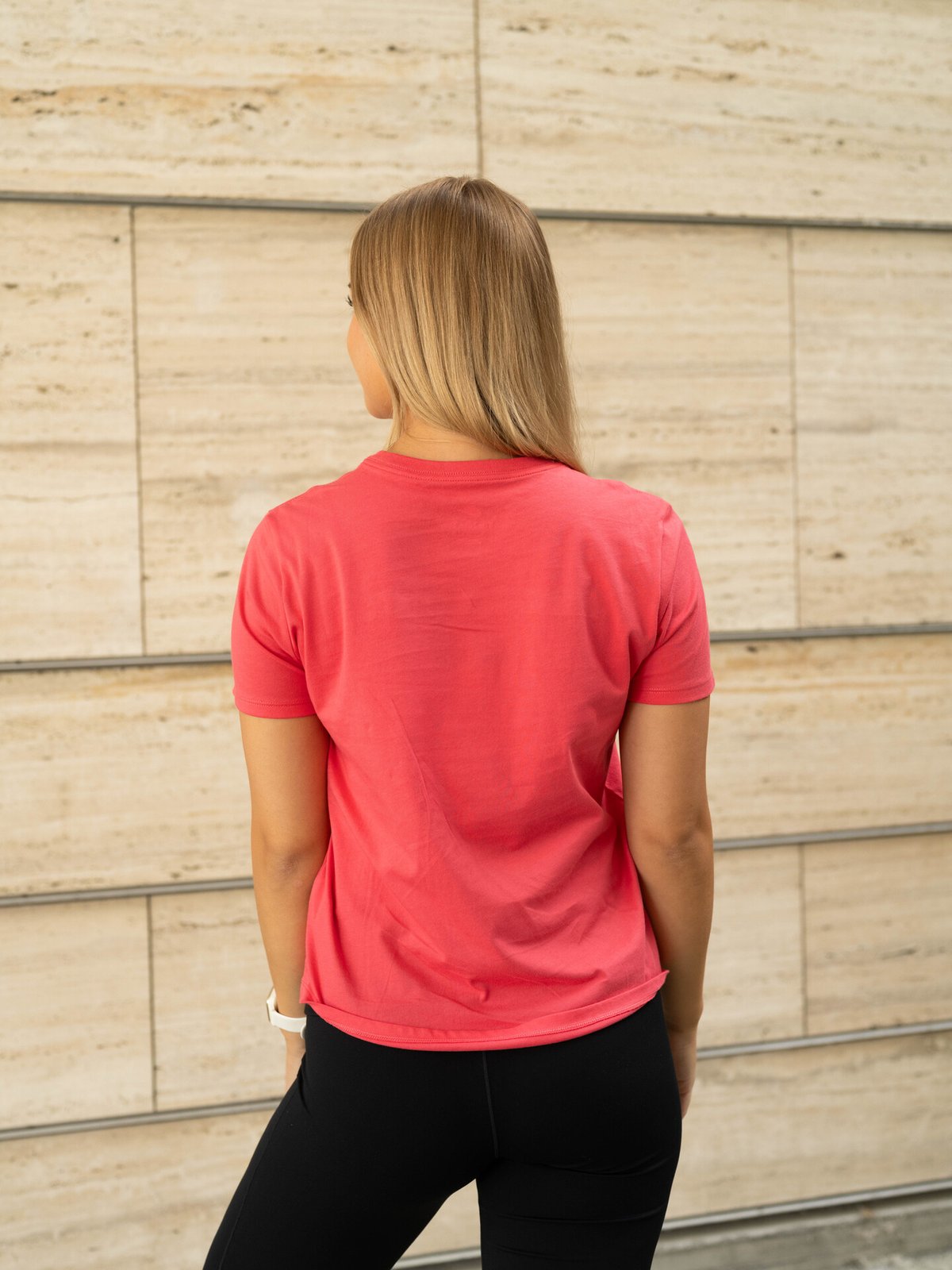 Nike Sportswear Club Tee Aster Pink / White