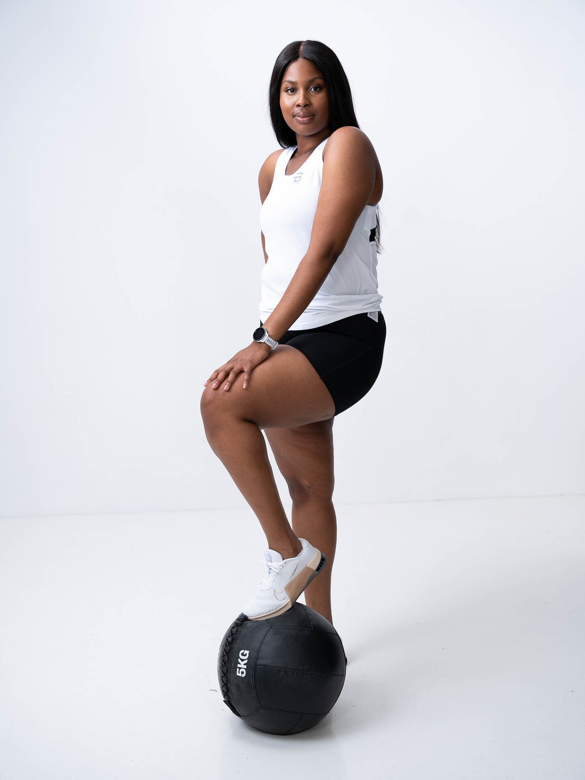 Nike Metcon 9 White / Gold Grain / Sanddrift