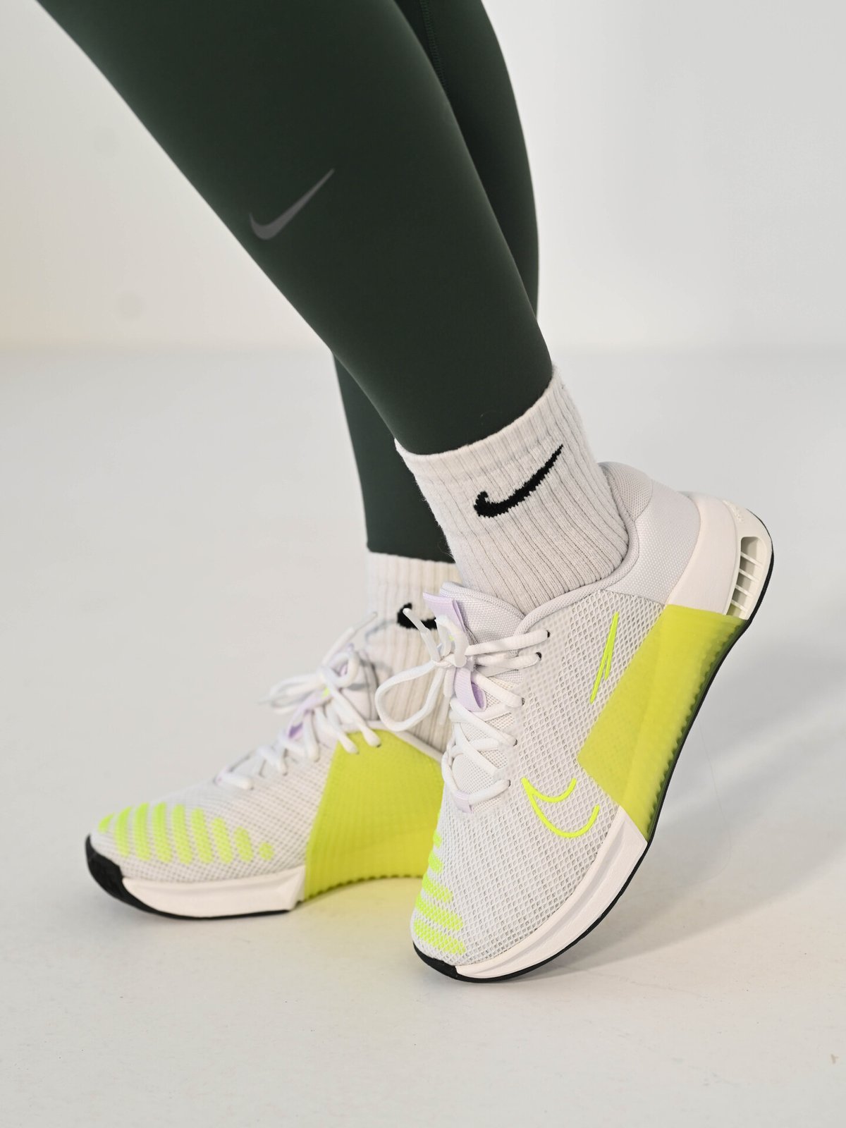 Nike Metcon 9 White / Volt-Cyber / Summit-White