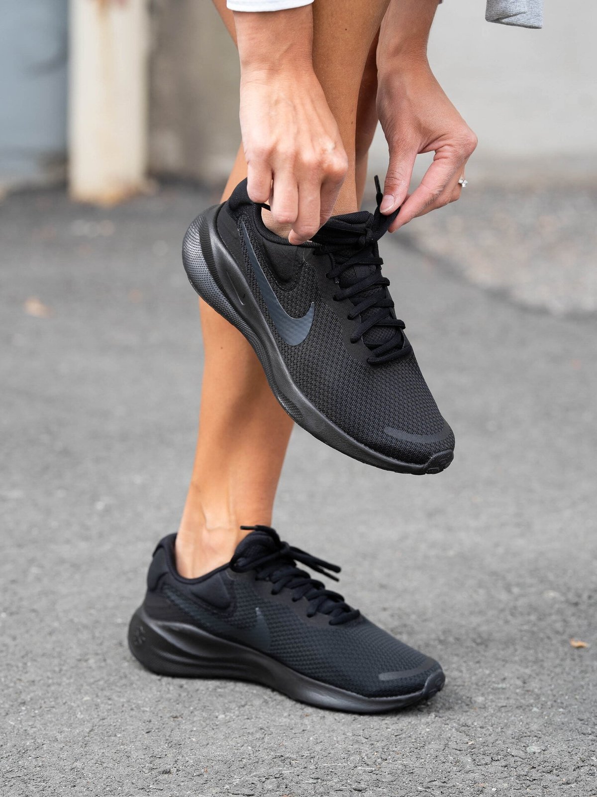 Nike Revolution 7 Black / Off Noir
