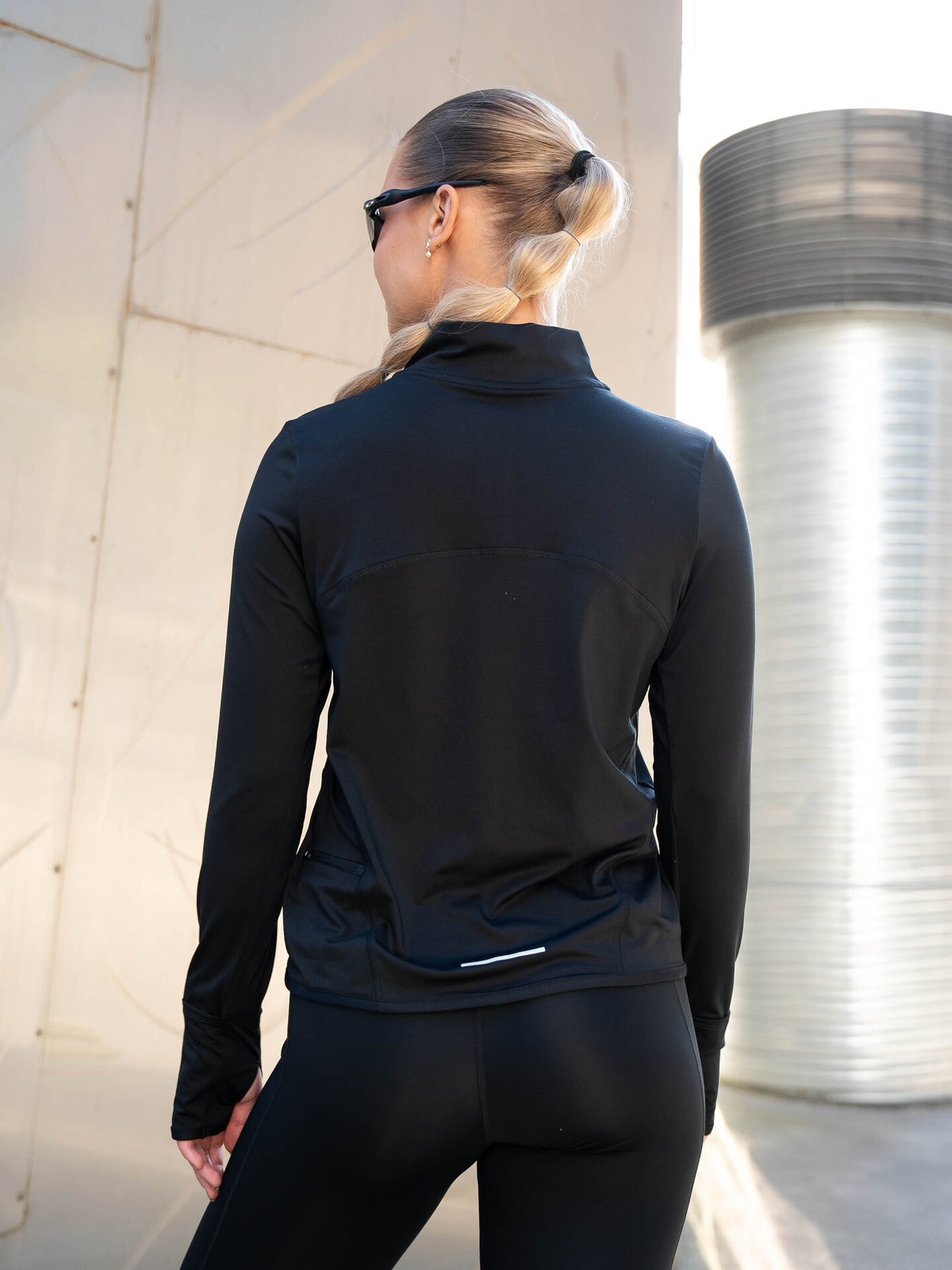 Nike Swift Element Dri-Fit UV Half-Zip Black / Reflective Silver