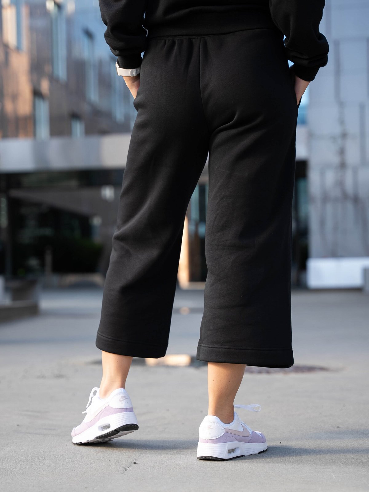 Nike Pheonix Fleece High-Rise Crop Pant Svart/Sail