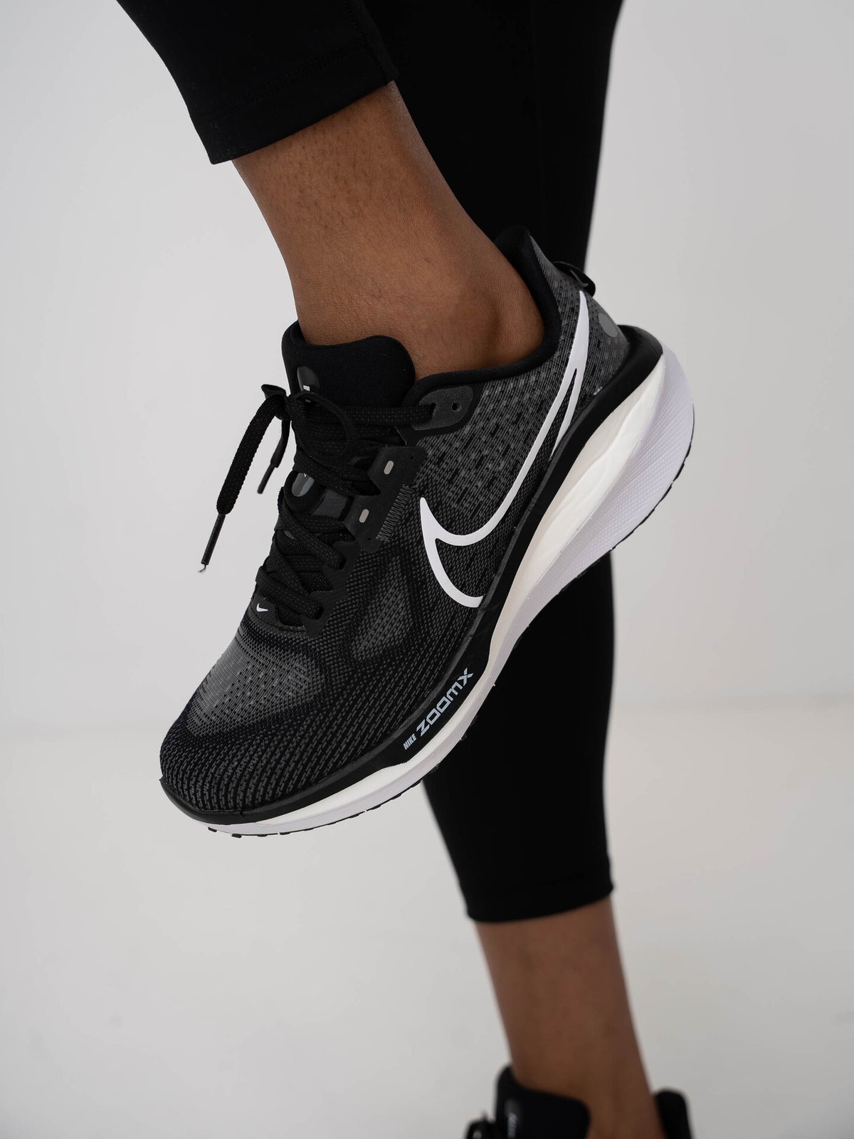 Nike Vomero 17 Black / White-Anthracite