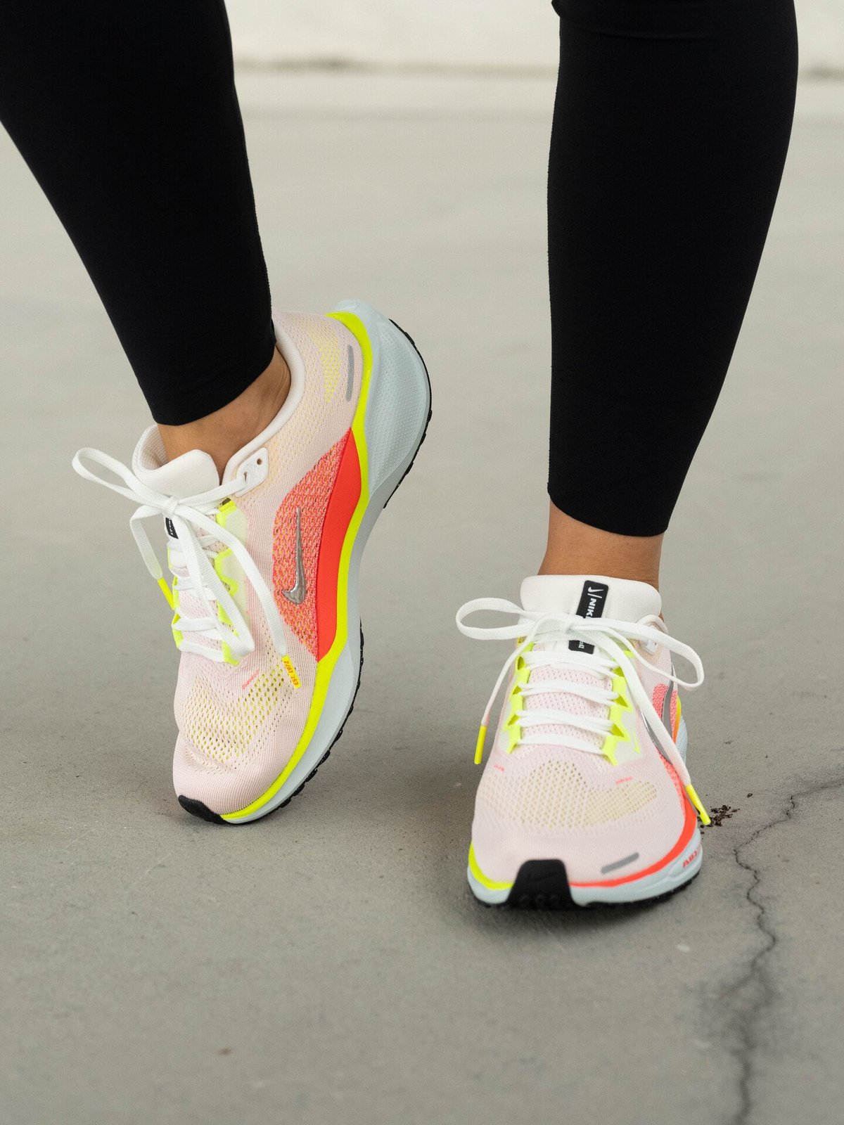 Nike Pegasus 41 Summit White / Bright Crimson / Glacier Blue / Chrome