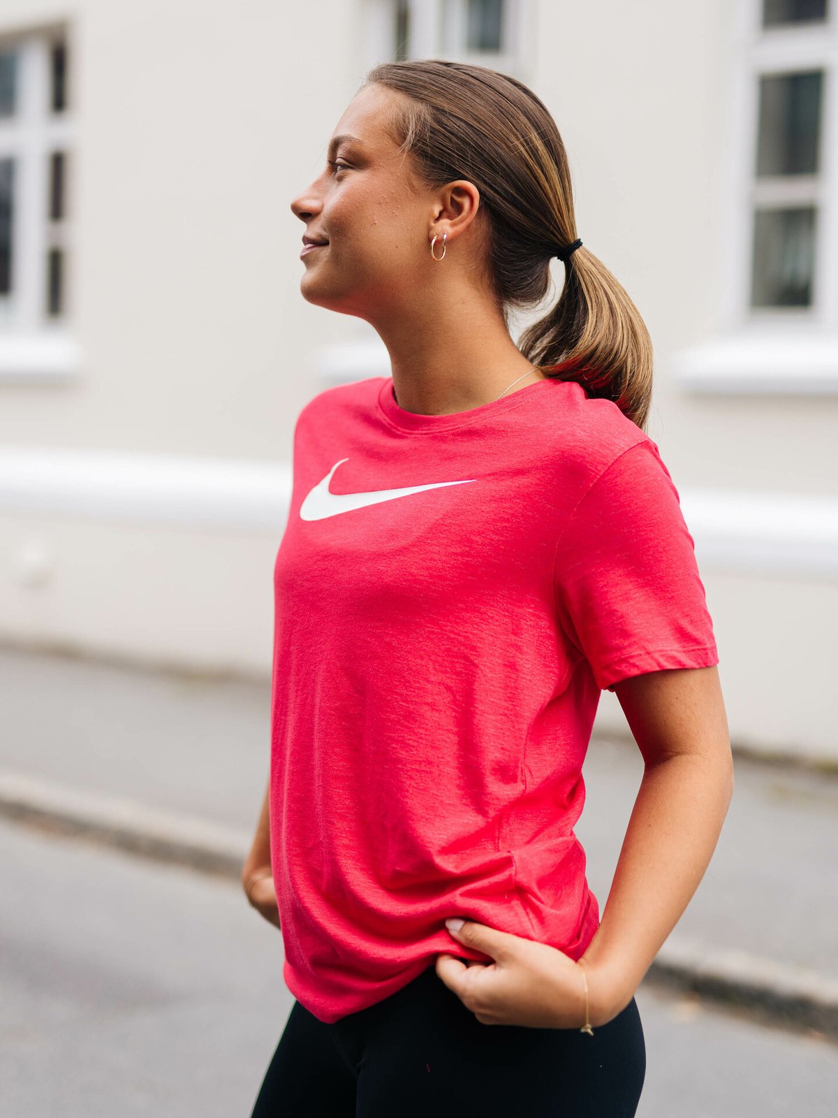 Nike Dri-Fit Swoosh Tee Light fusion red / White