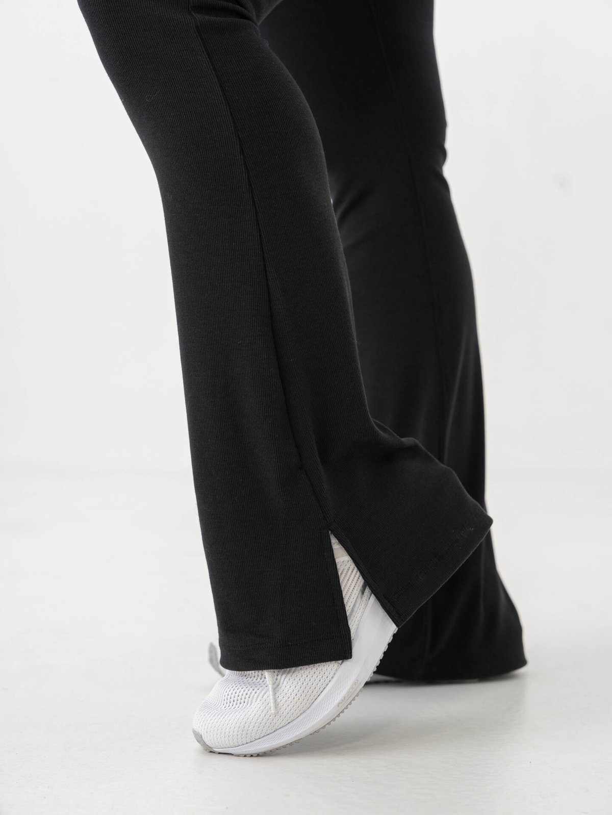 Nike Sportswear Chill Knit Mini-Rib Mid-Rise Flared Tights Black / Sail