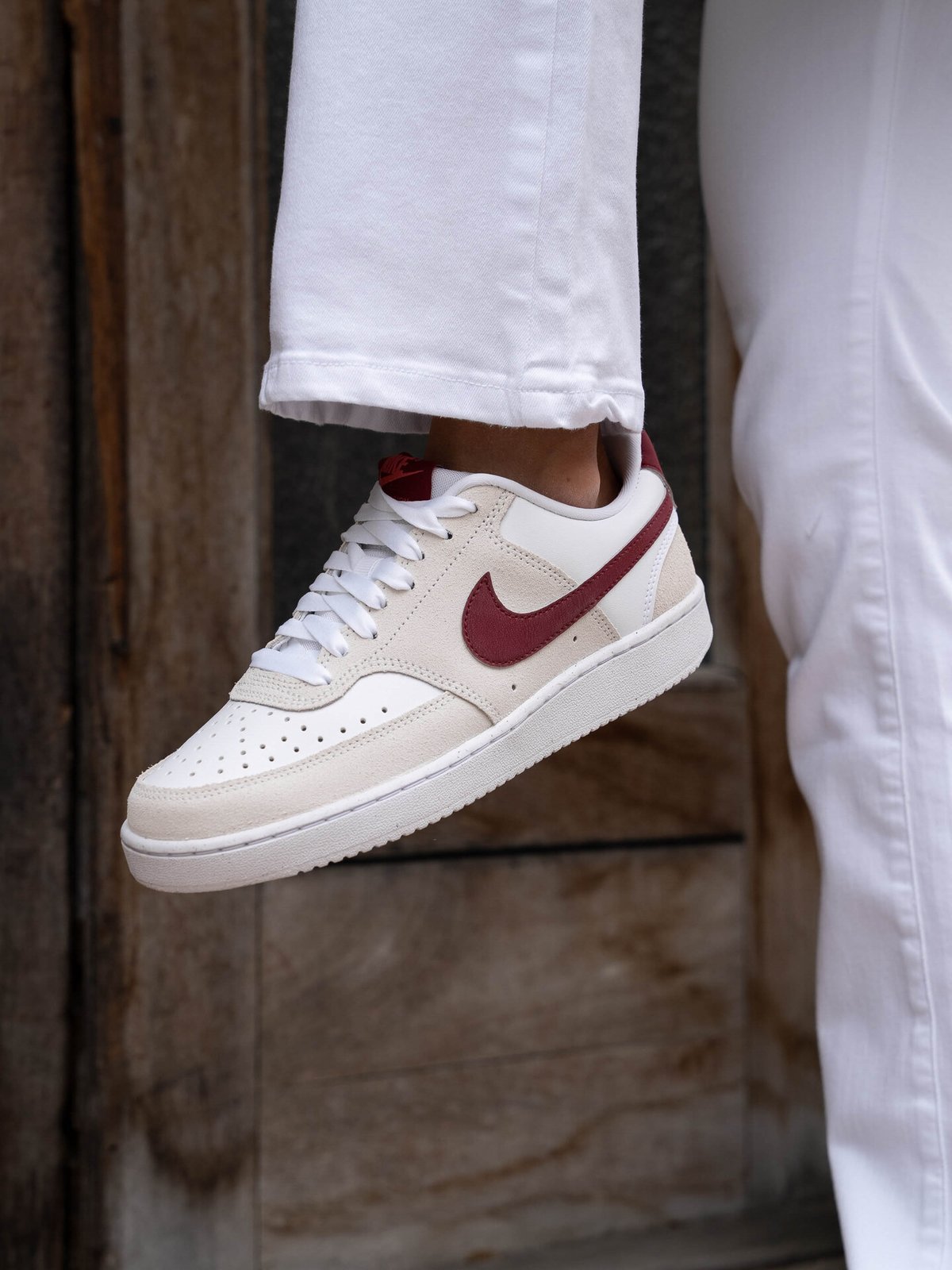 Nike Court Vision Low Hvit/Adobe/Dragon Red/Team Red