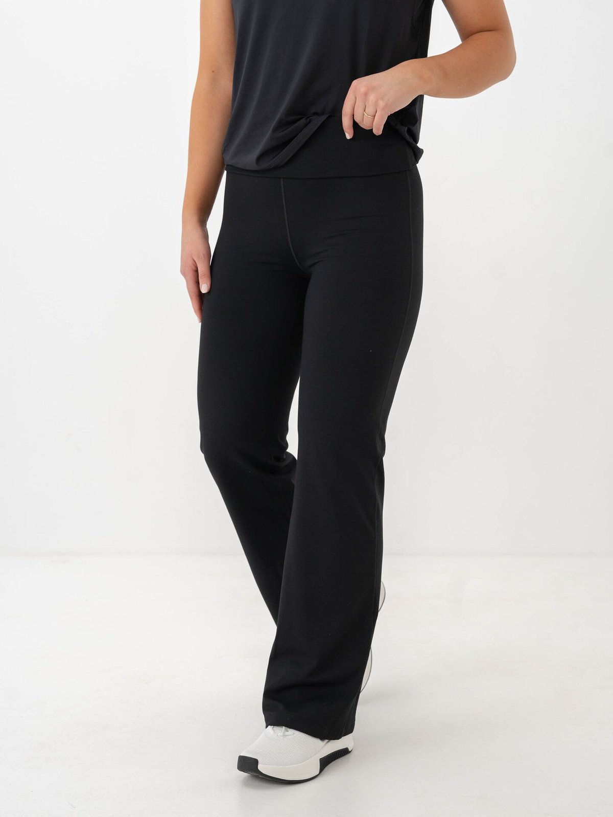 Nike One Dri-Fit High-Waisted Fold-Over Pant Black