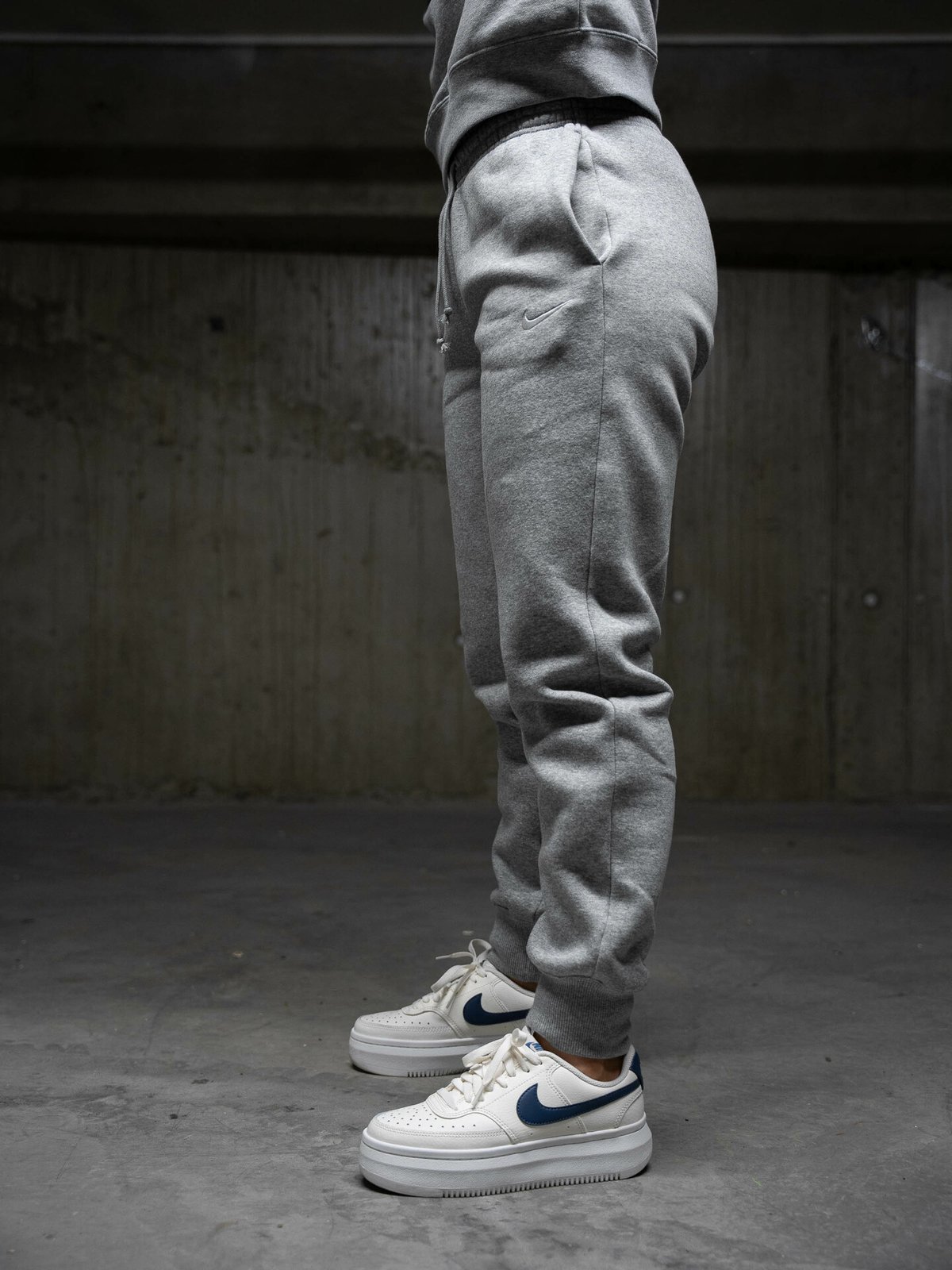 Nike Pheonix Fleece Standard Pant Grå