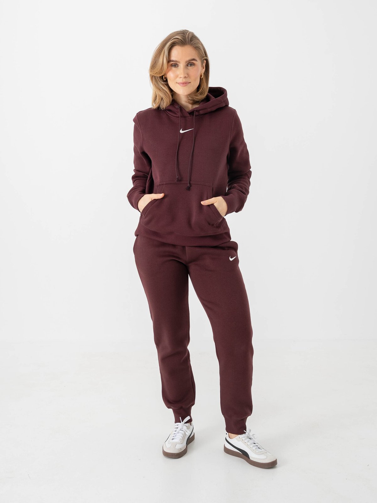 Nike Pheonix Fleece Standard Pant Burgunder