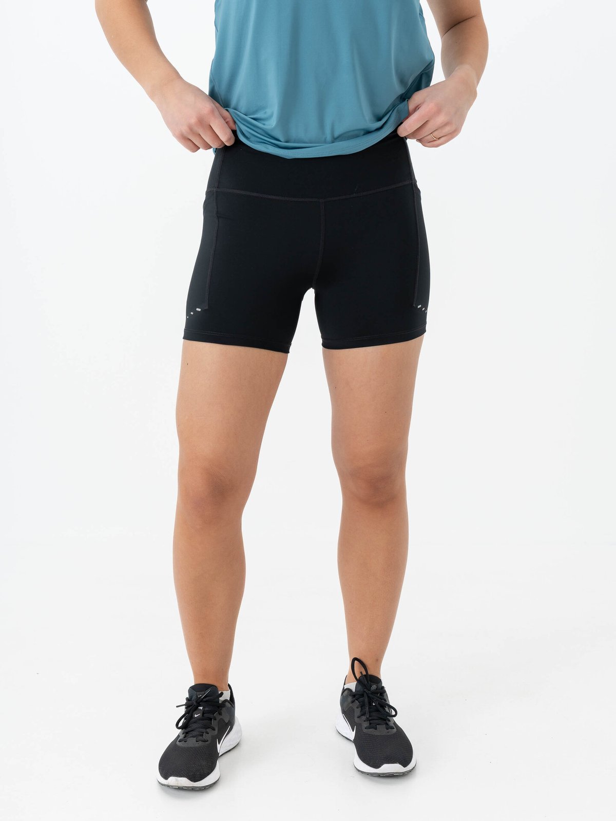 Nike Swift Dri-Fit High-Rise 4in Shorts Black
