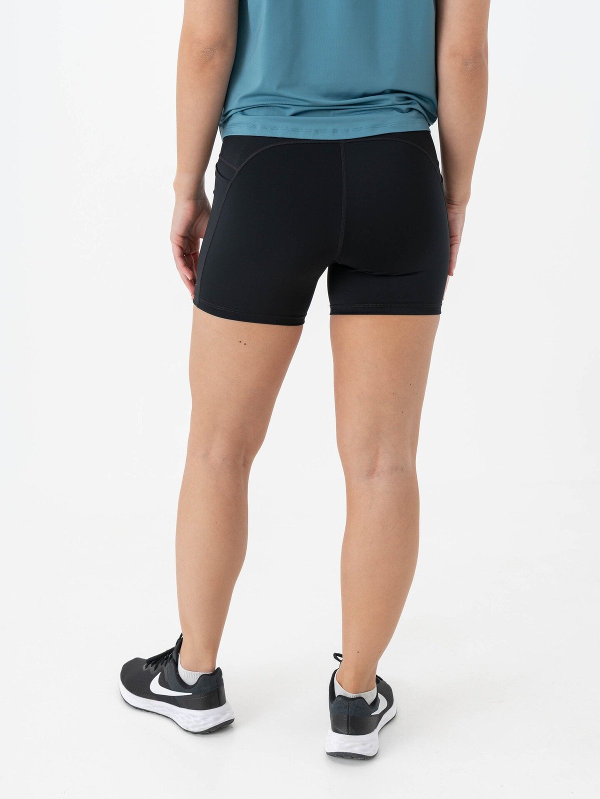 Nike Swift Dri-Fit High-Rise 4in Shorts Black