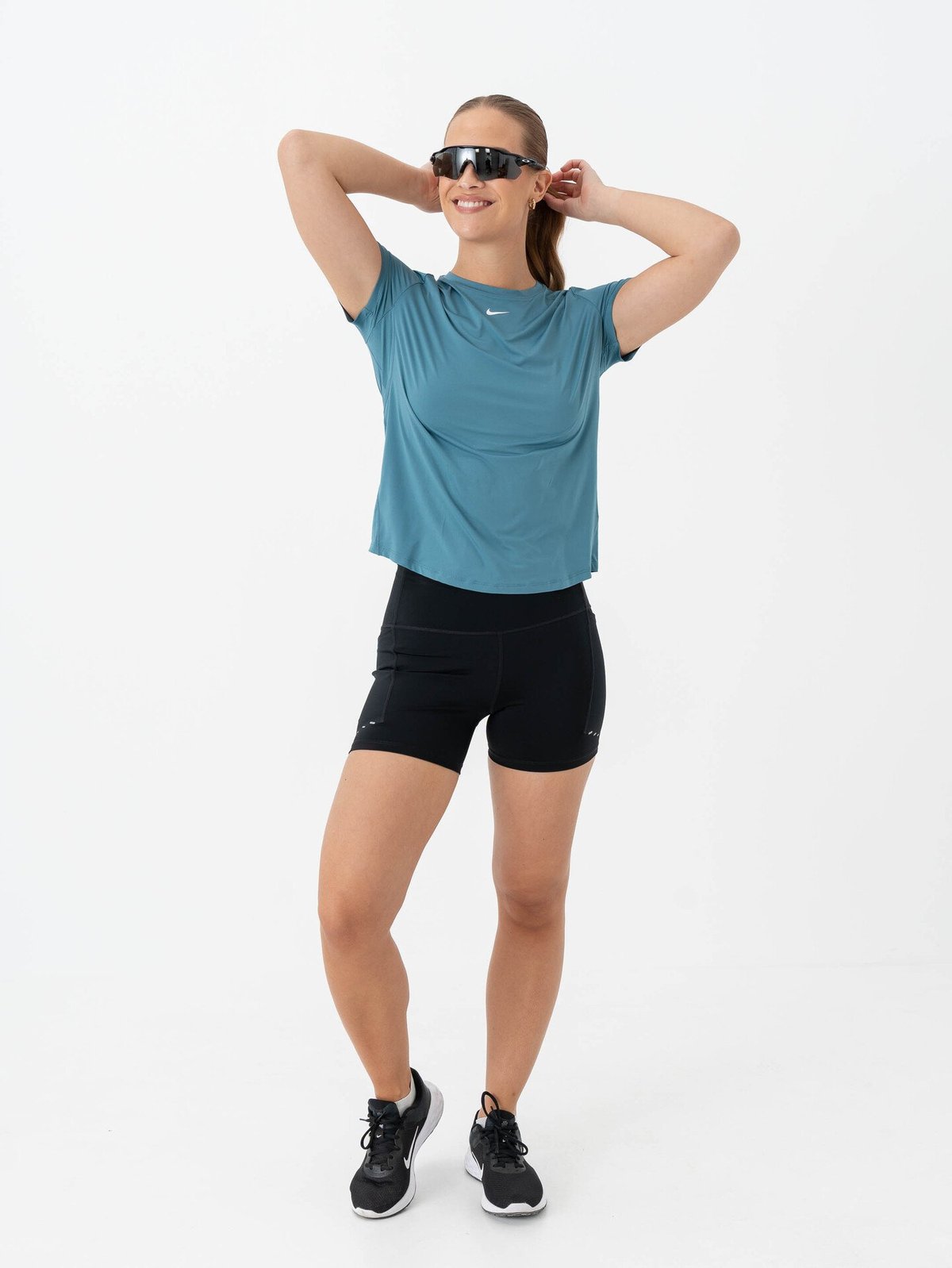 Nike Swift Dri-Fit High-Rise 4in Shorts Black