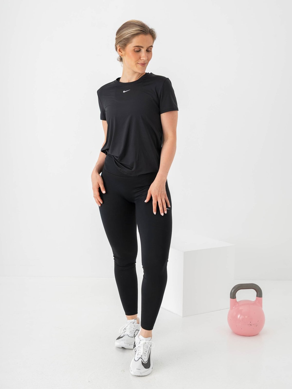Nike One Dri-Fit High-Waisted Full-Lenght Leggings Useam Black / White