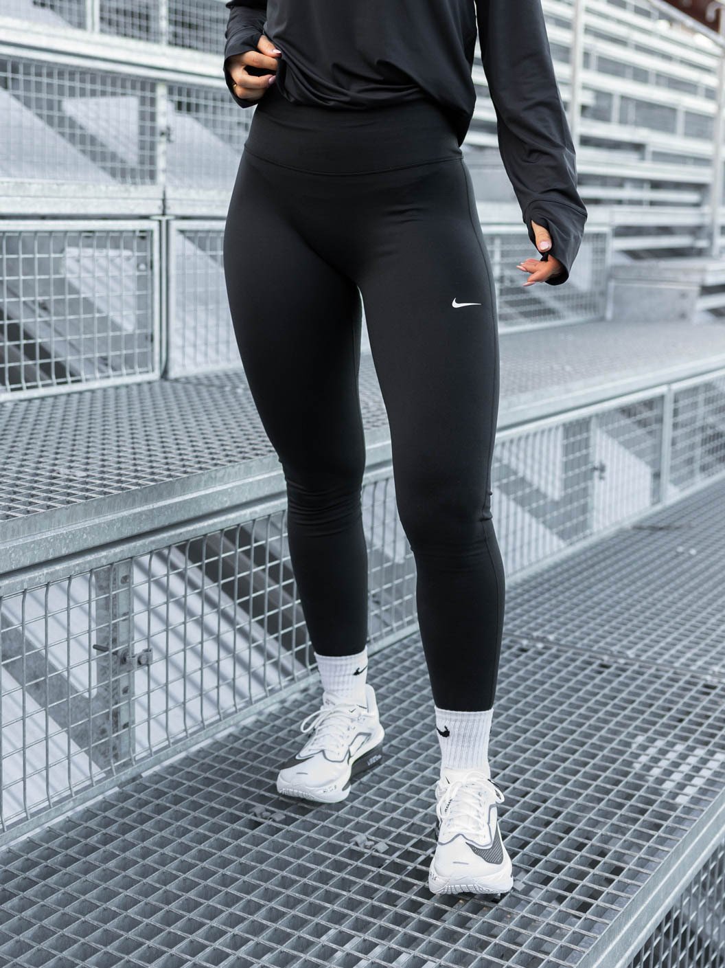 Nike One Dri-Fit High-Waisted Full-Lenght Leggings Useam Black / White