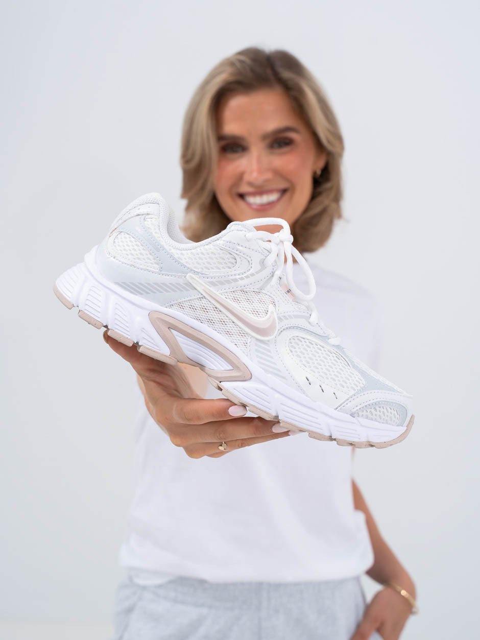 Nike Vomero 5 Runner Summit White / Silt Red / White / Vast Grey