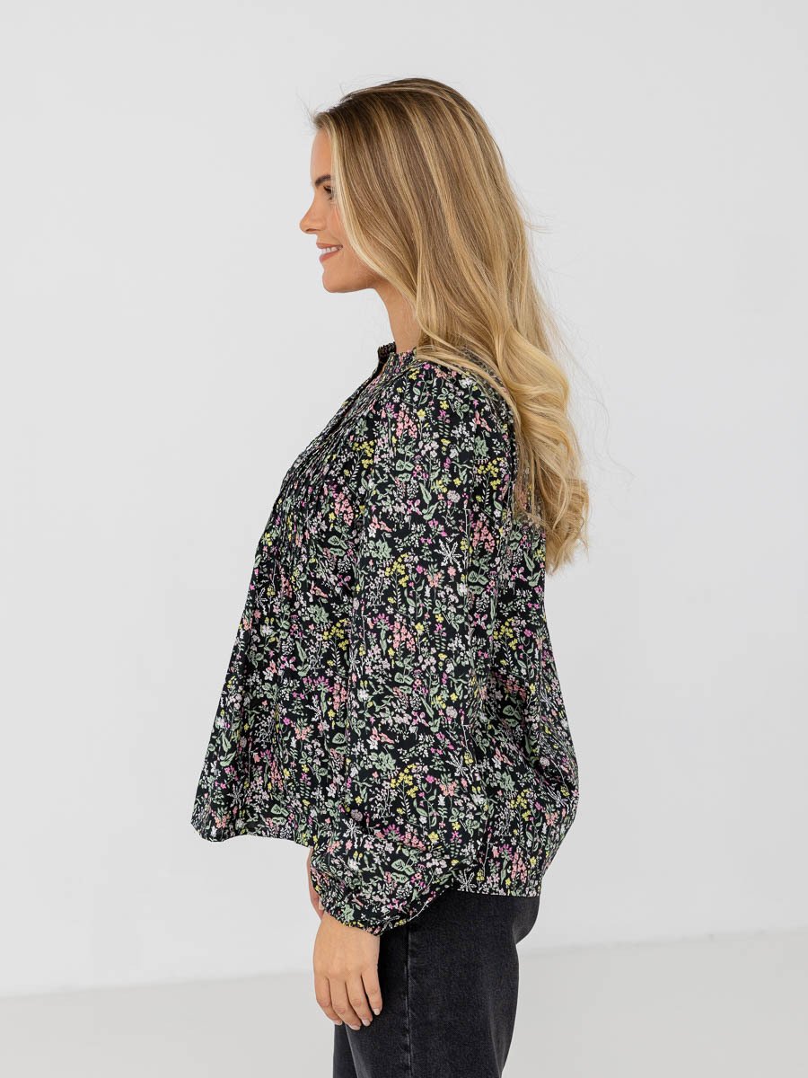 NORR Opal Top Black flower print