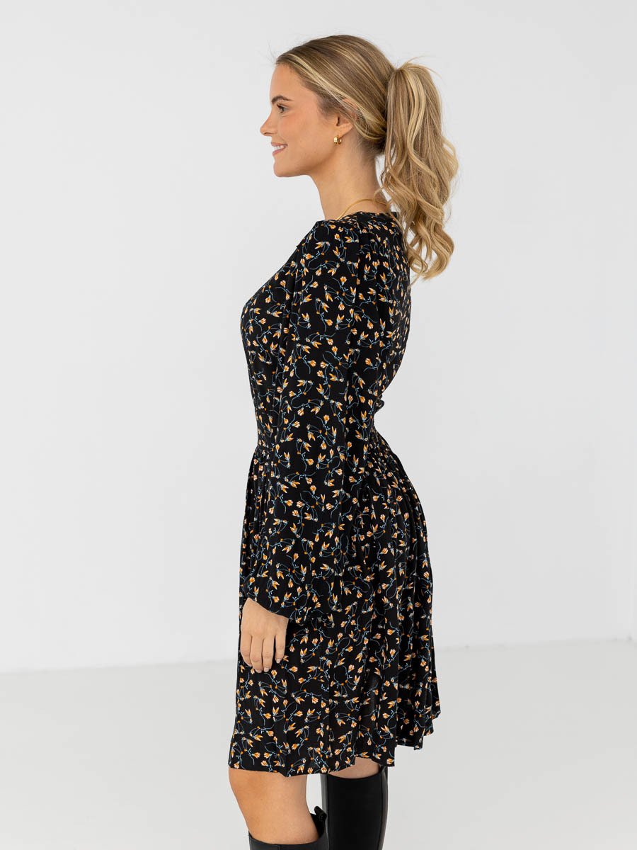 NORR Sabby dress Black Flower Print