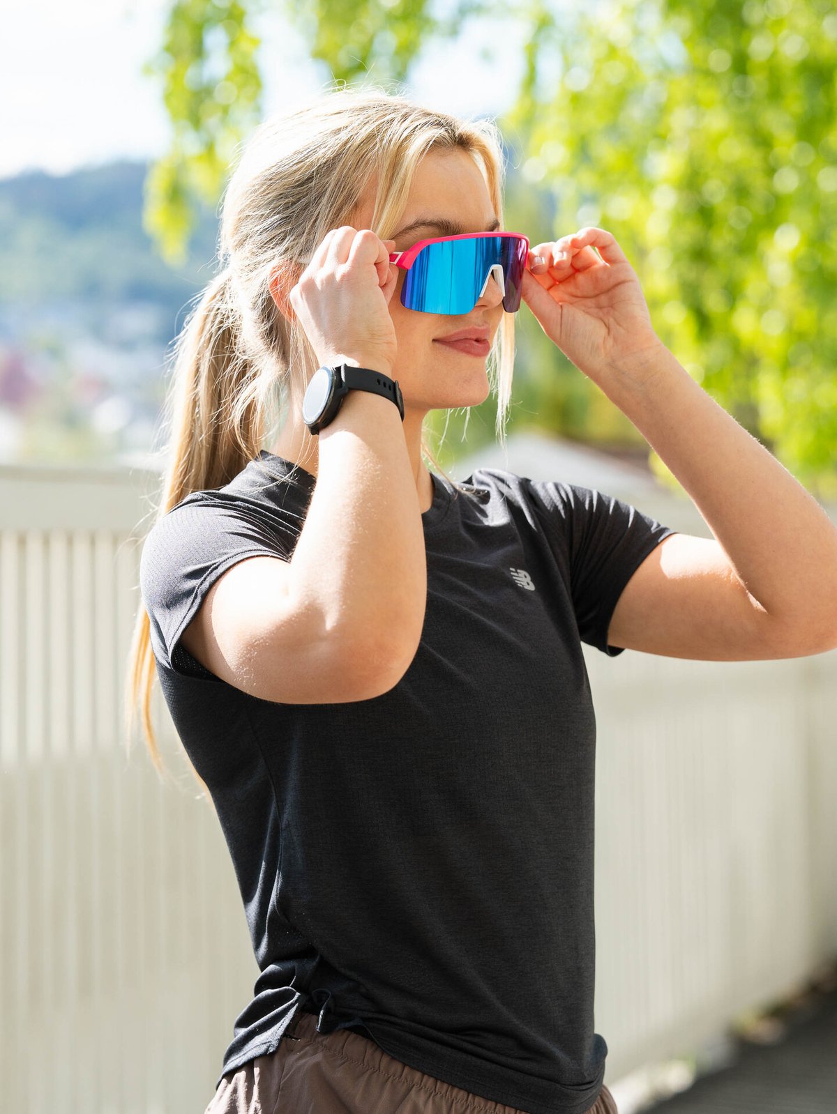 Oakley Sutro Lite Neon pink / Prizm sapphire