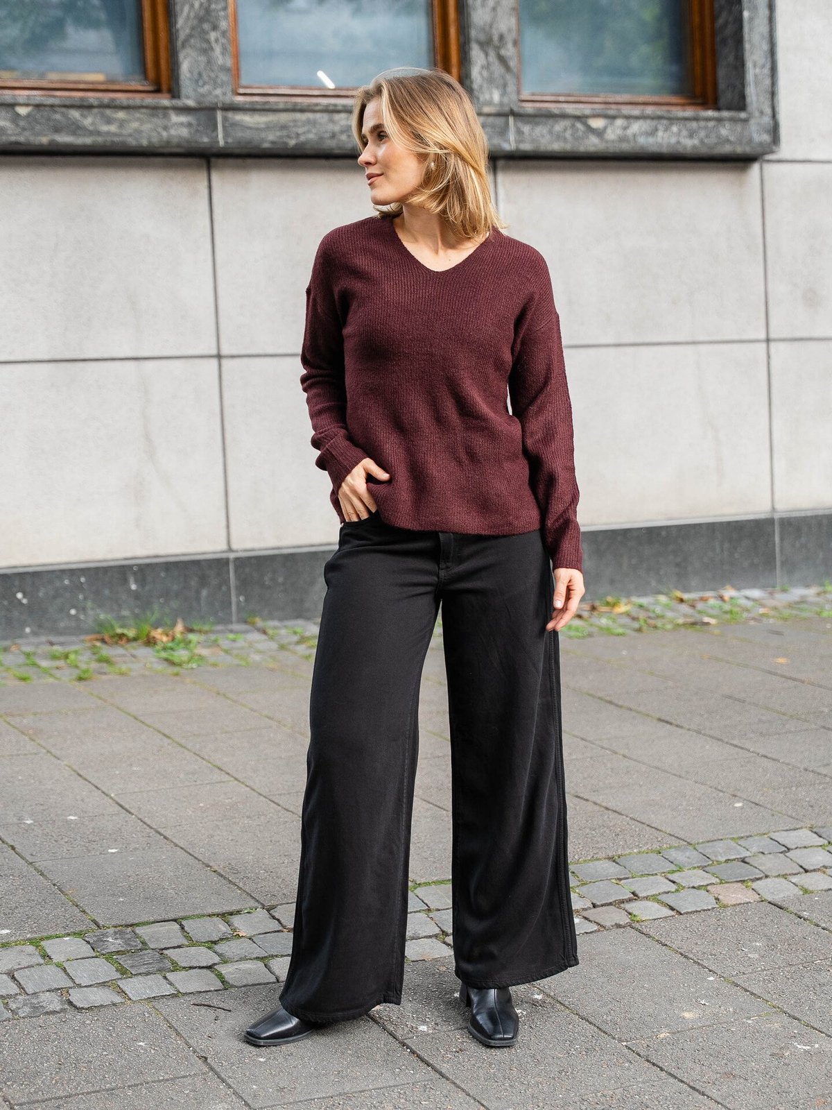 Only Camilla V-Neck Long Sleeve Pullover Knit Port Royale Melange