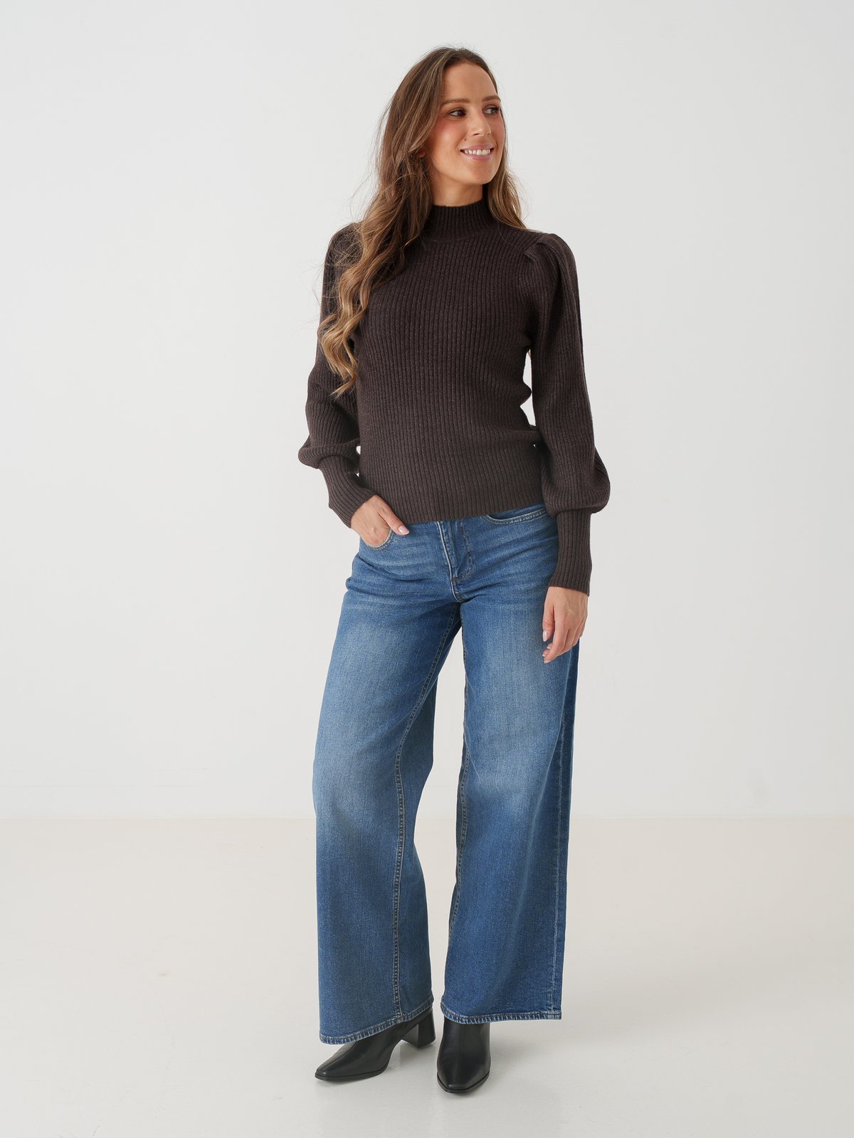 Only Katia Long Sleeve Highneck Pullover Knit Chocolate Torte