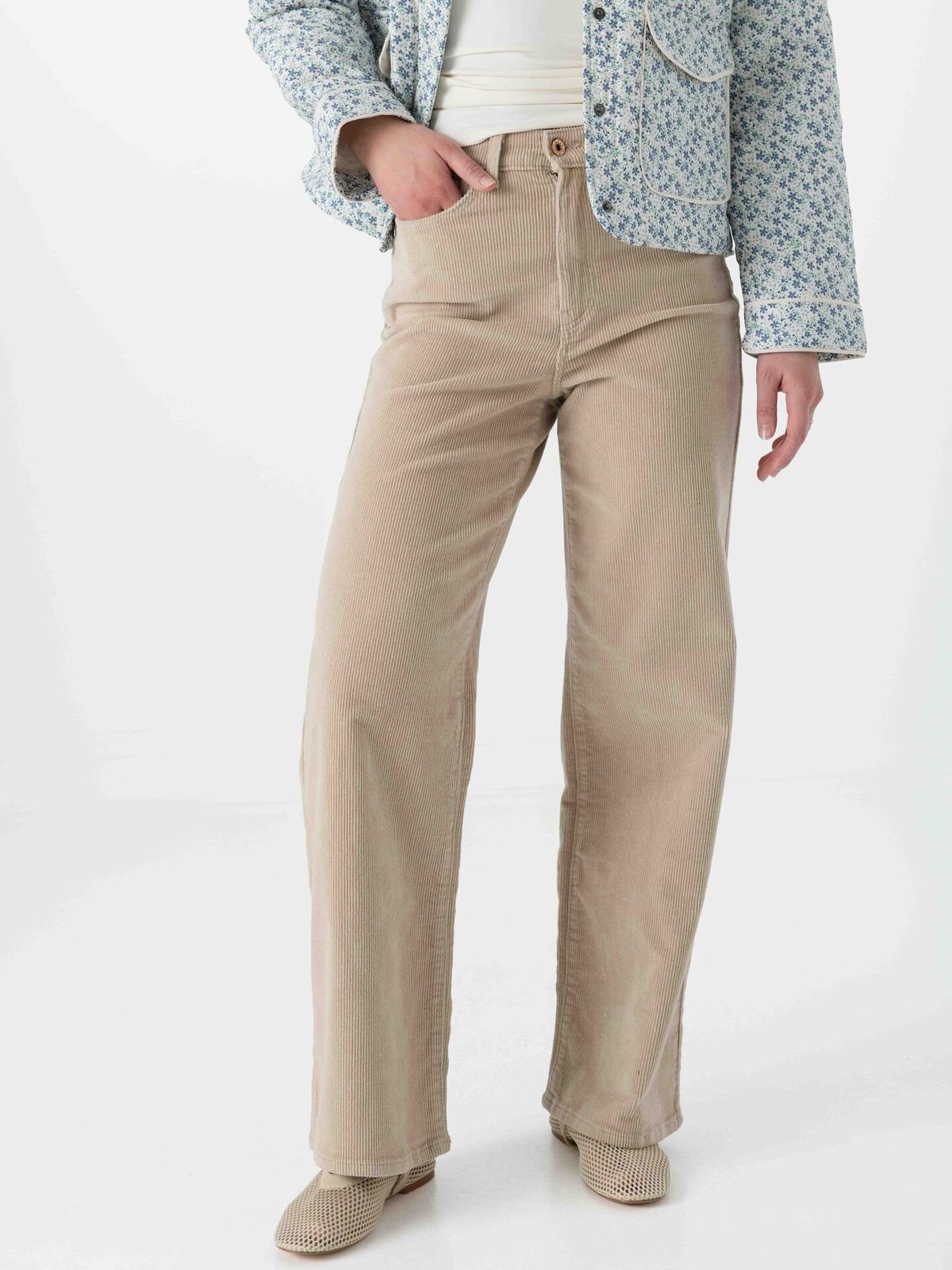 Only Hope Global High Waist Wide Cord Pant Oatmeal
