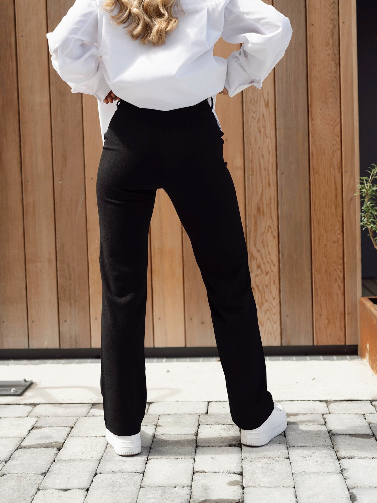 Only Raffy-Yo Life Mid Straight Pant Black