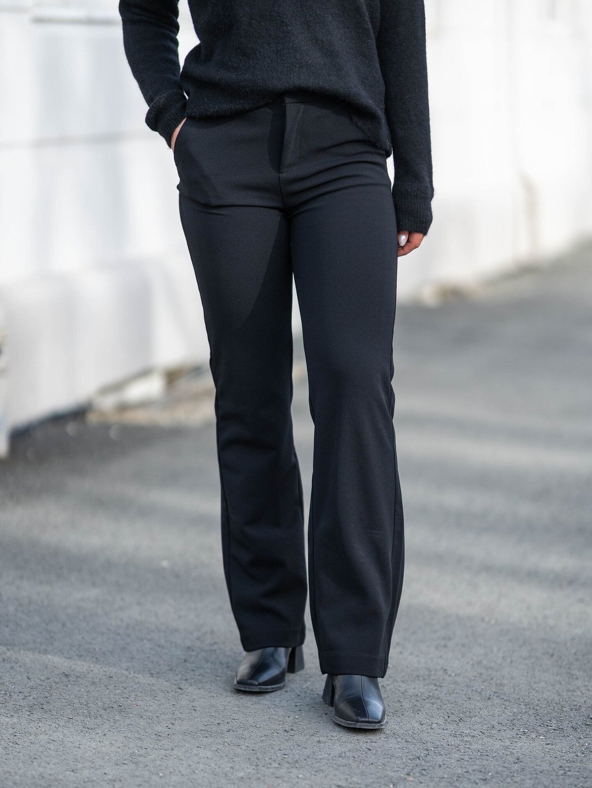 Only Raffy-Yo Life Mid Straight Pant Black