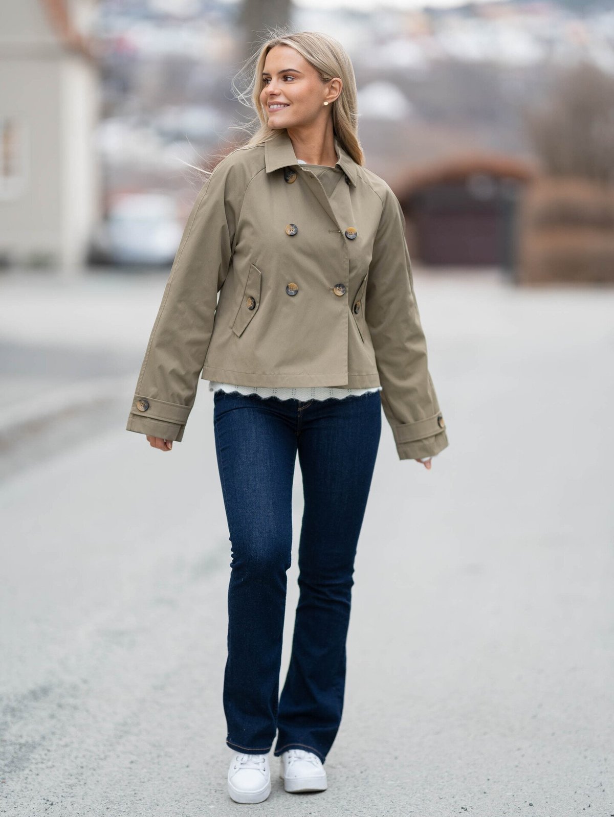 Only April Short Trenchcoat Aloe