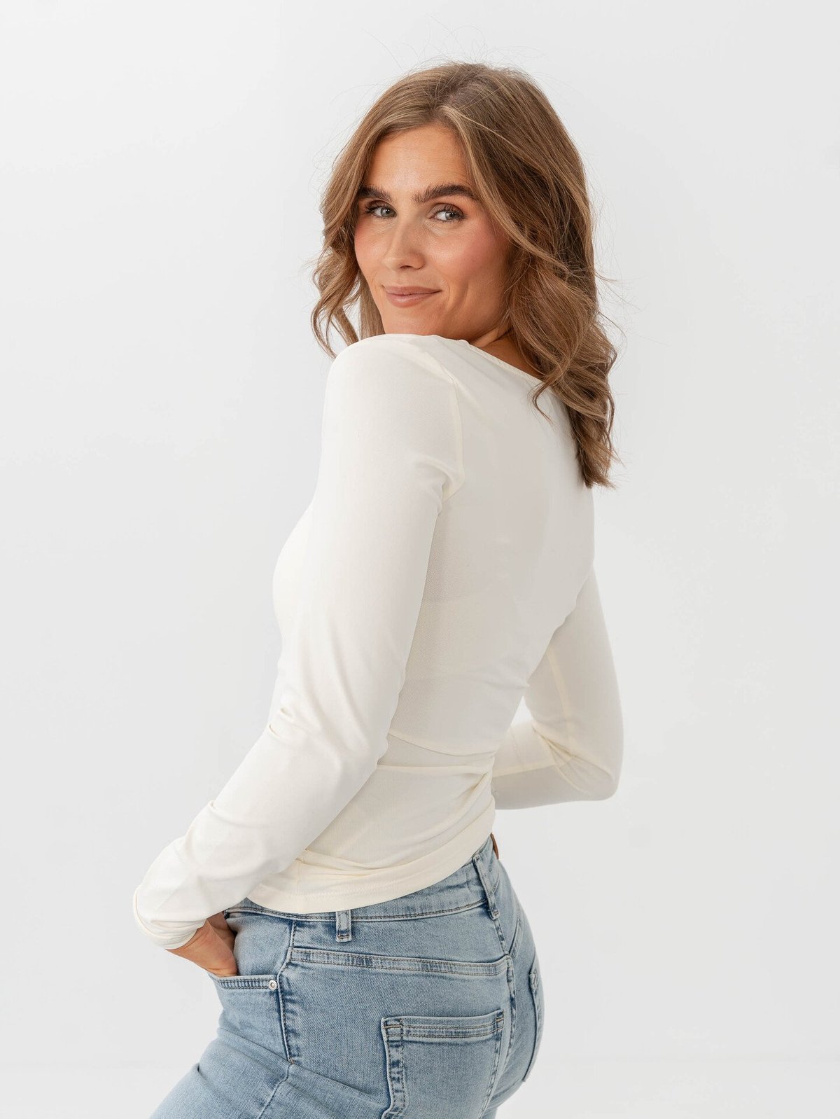 Only Ea Long Sleeve 2-Way Deep Neck Top Cloud Dancer