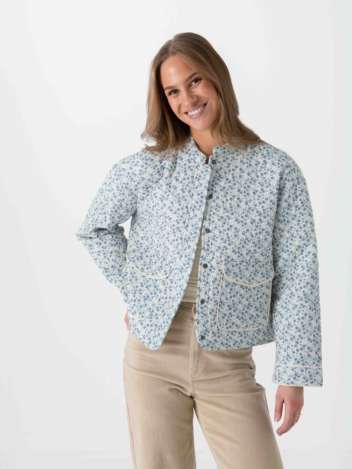 Only Hallie Quilted Jacket Cloud Dancer / Blue Ditsy