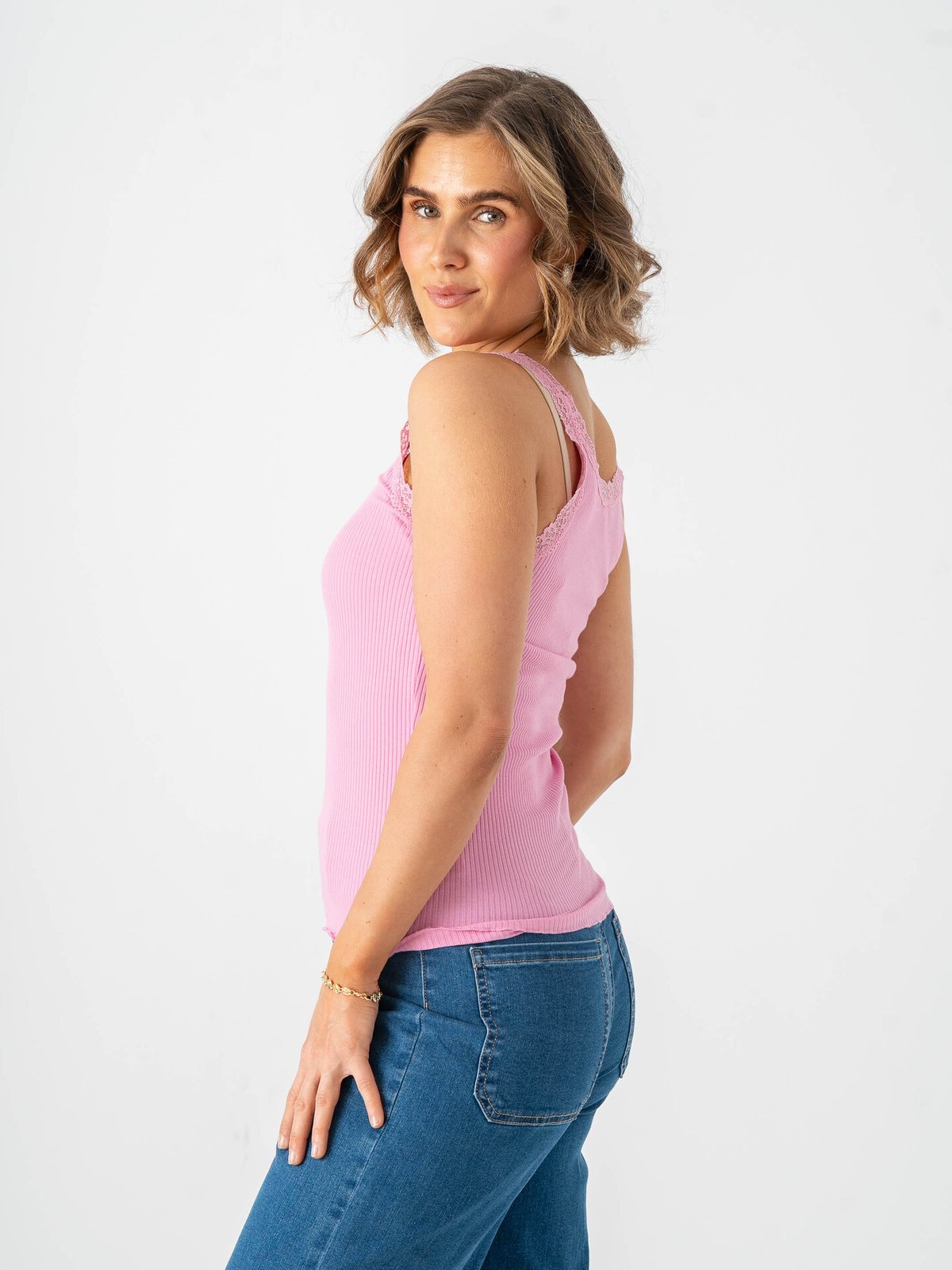 Only Sara Sharai Lace Tank Top Begonia Pink