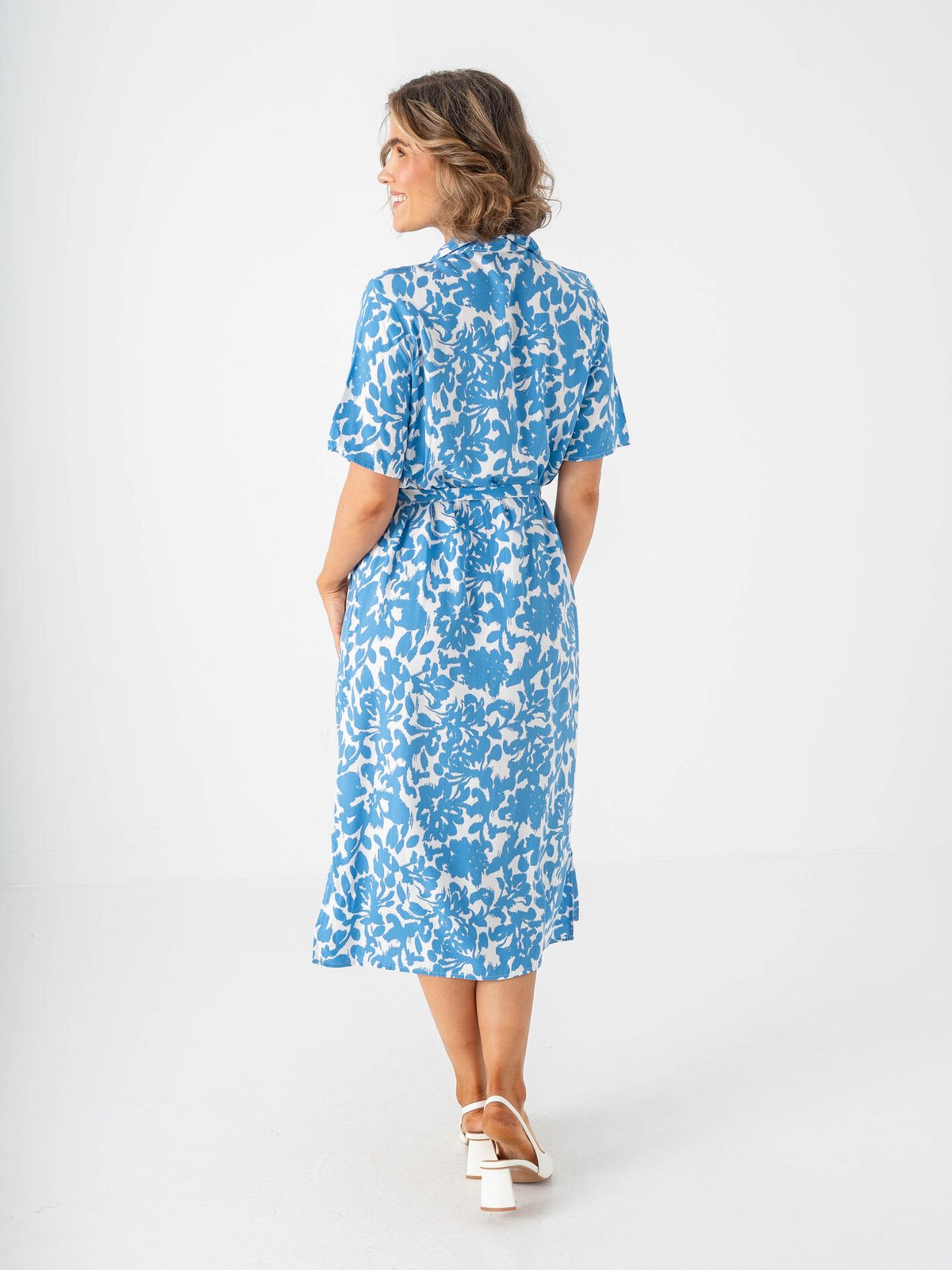Only Yasmin Short Sleeve Shirt Dress Cloud Dancer / Tania Flower / Nebulas Blue