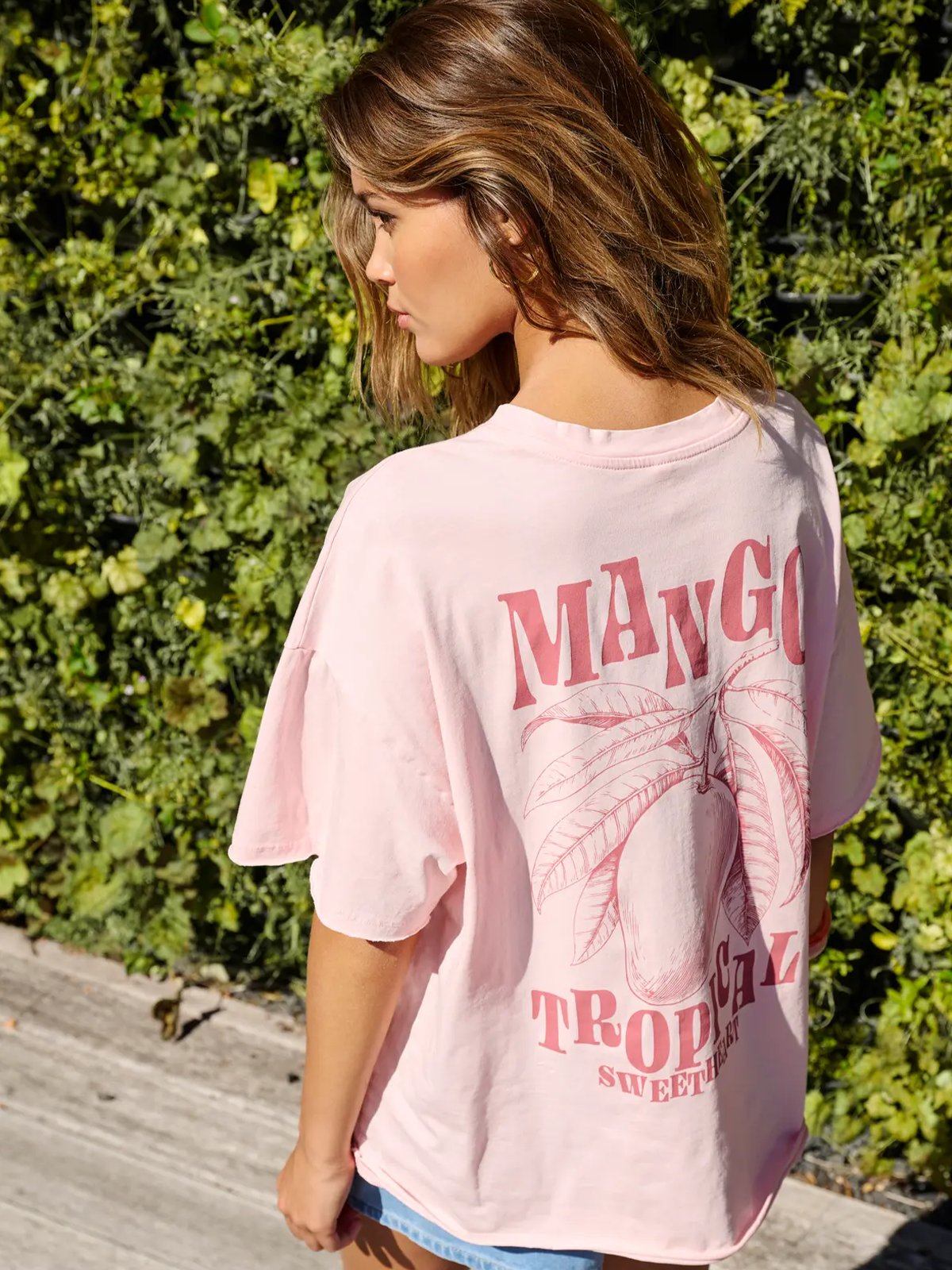Only Kinna Short Sleeve Oversize Top Rosy Touch Mango tropical jungle