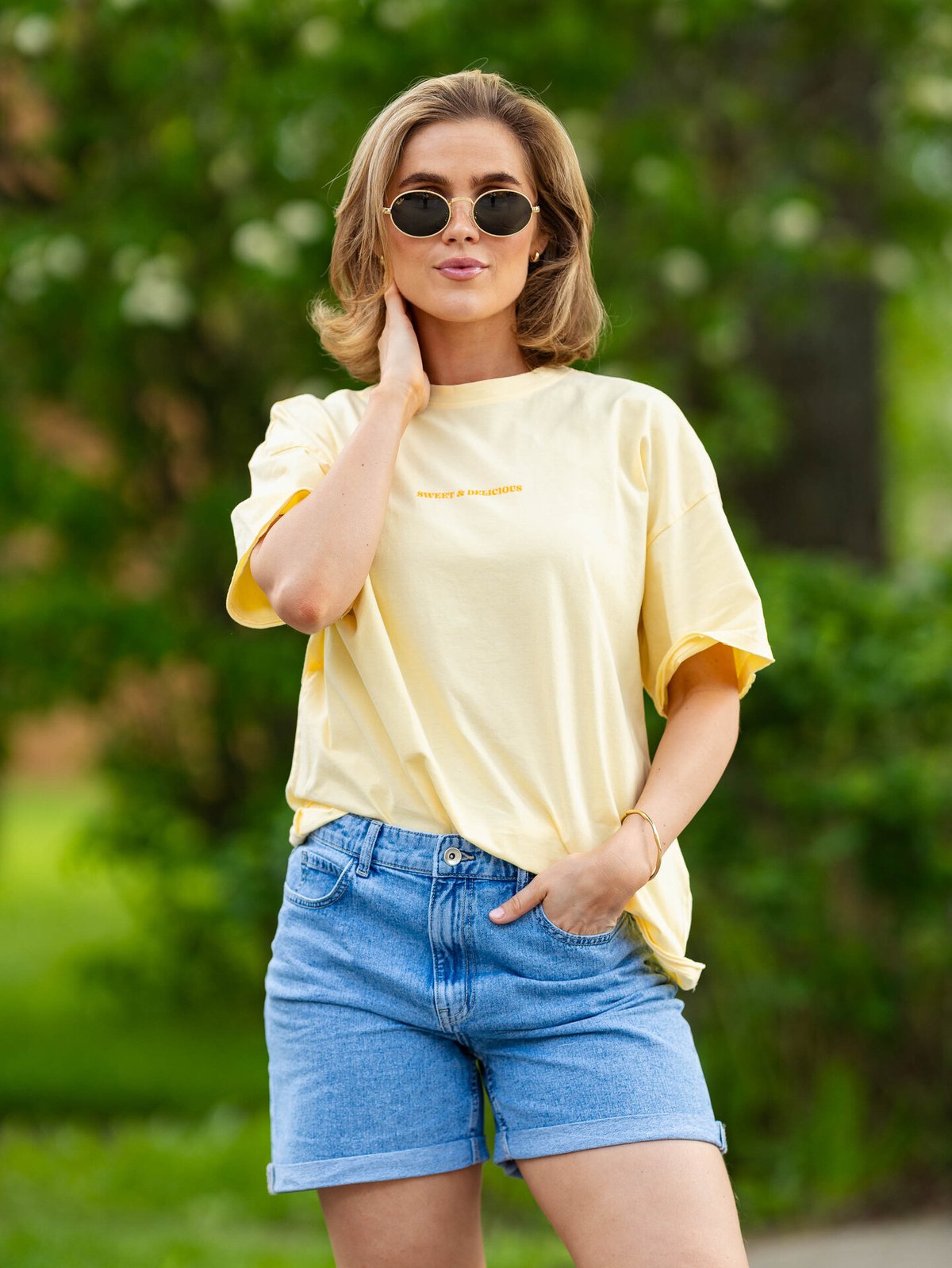 Only Kinna Short Sleeve Oversize Top Sunlight Pineapple tropical jungle
