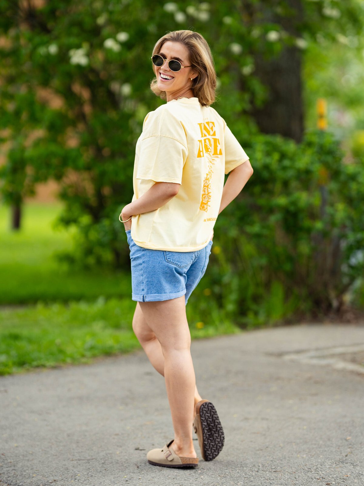 Only Kinna Short Sleeve Oversize Top Sunlight Pineapple tropical jungle